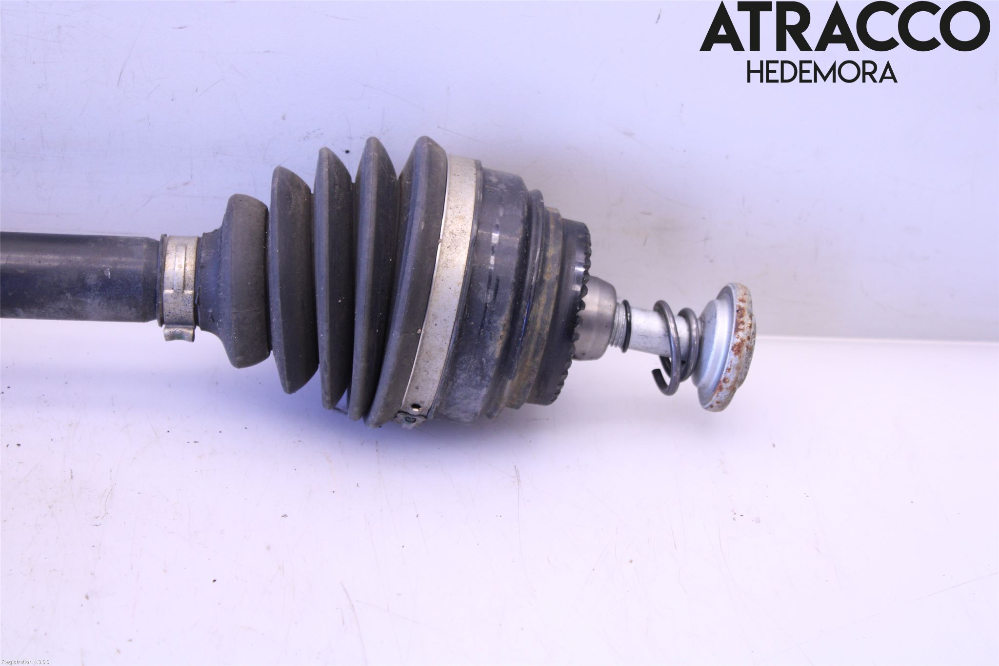 BMW 7 G11/G12 15-22 Drivaxel Fram Vänster