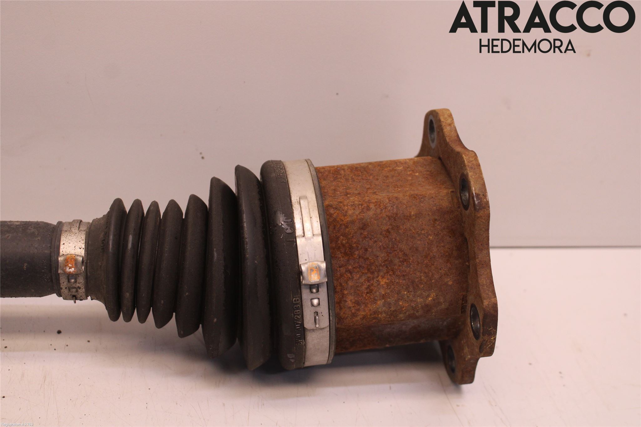 Audi A4 ALLROAD 09-16 Drivaxel Fram Vänster