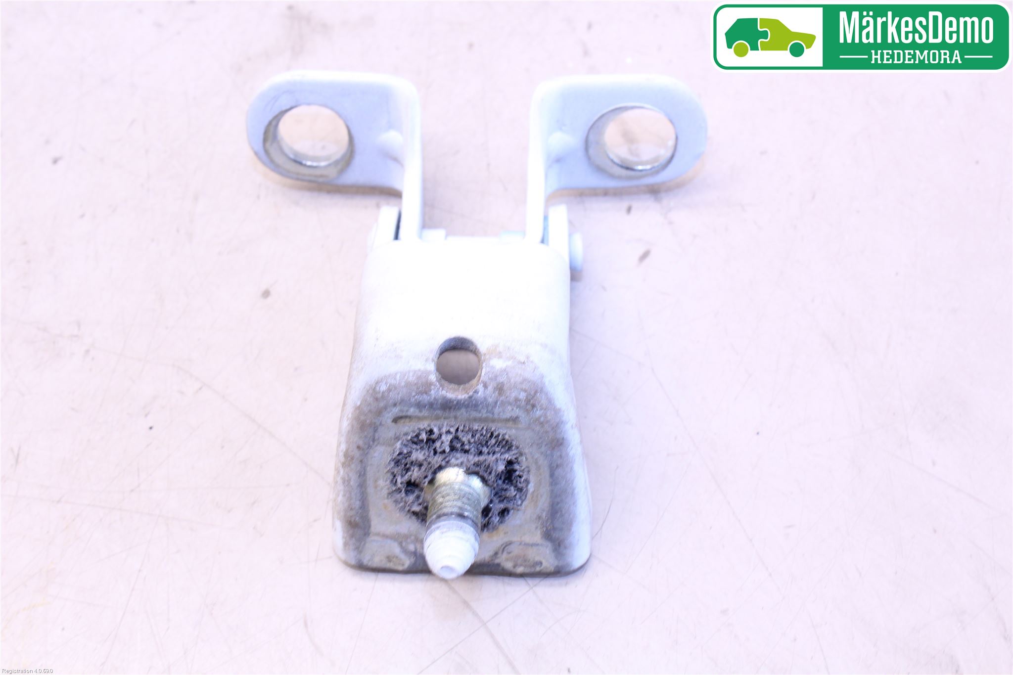 Citroen C3 10-17 Bakluckegångjärn Hö