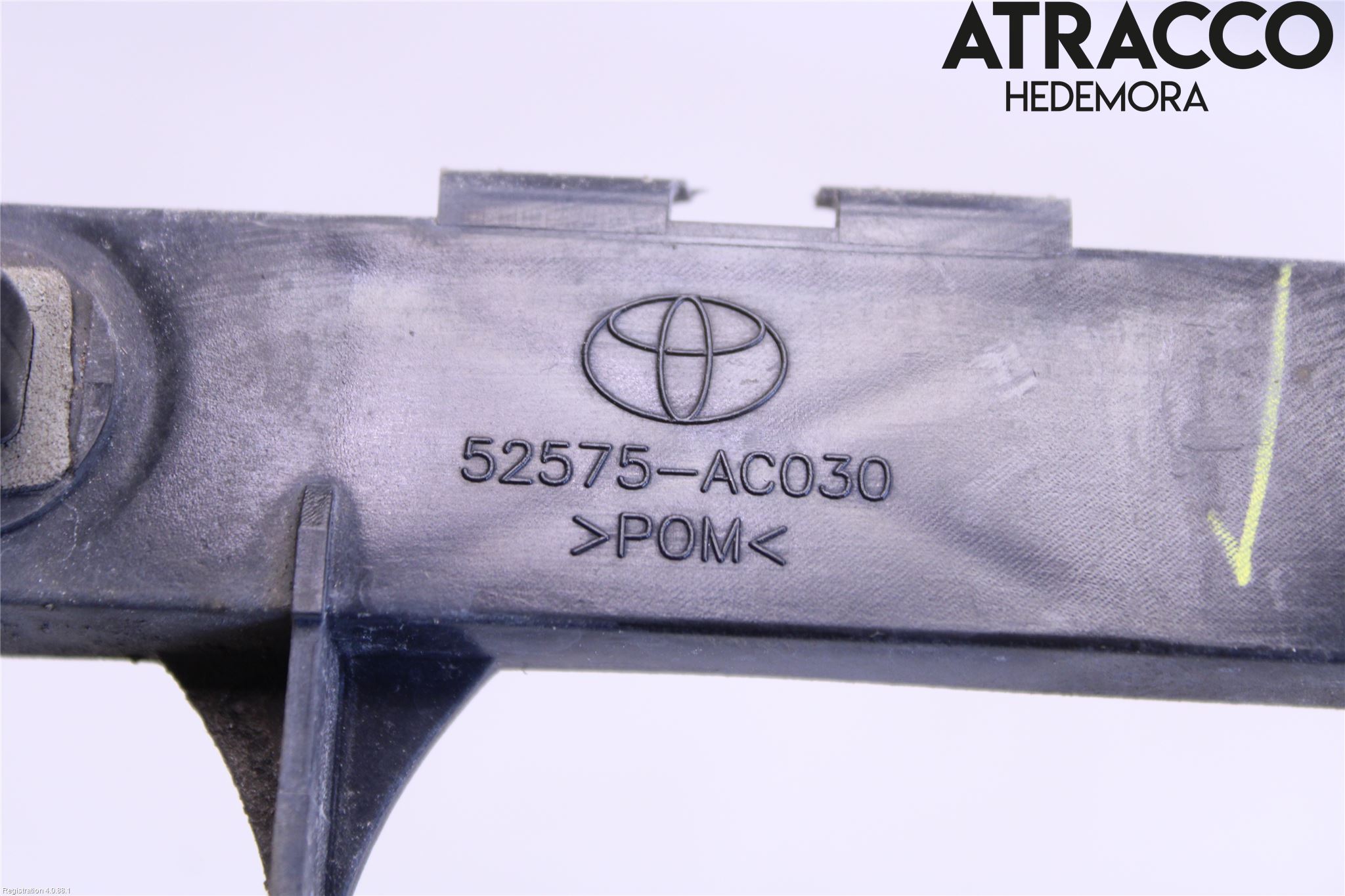 Toyota ÖVRIGT/DIREKTIMP. Stötfångarfäste Bak Hö