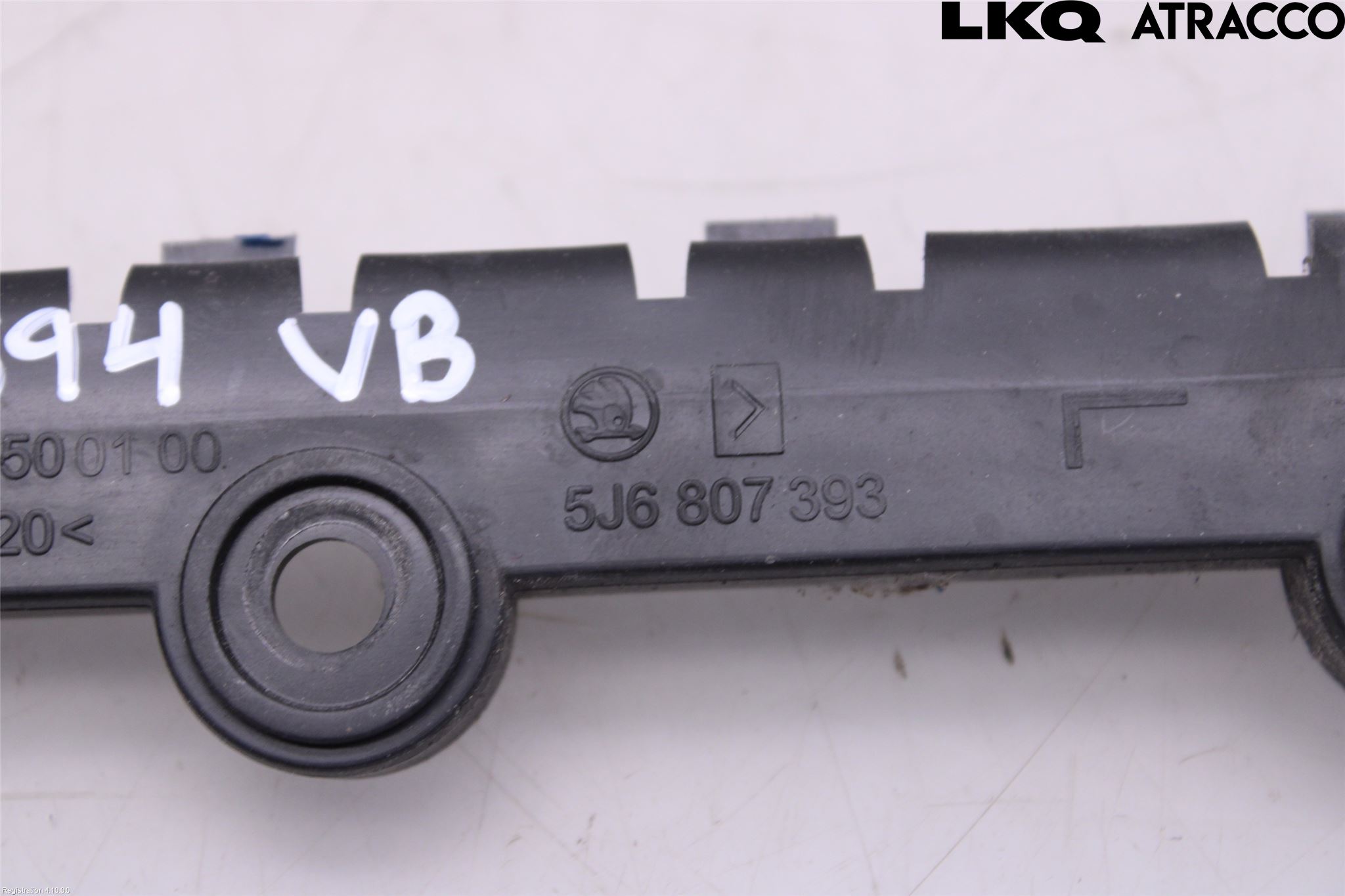 Skoda FABIA 07-14 Stötfångarfäste Bak Vä