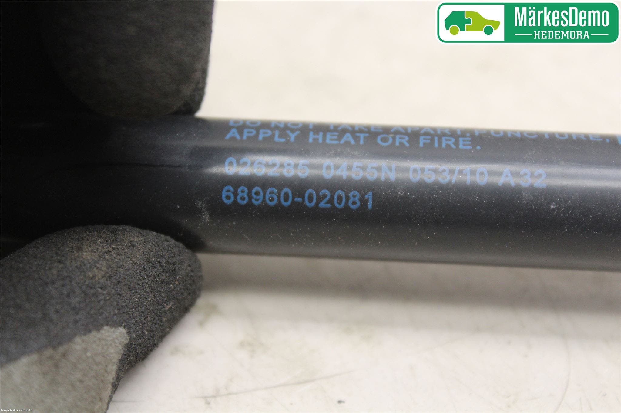 Toyota AURIS 10-12 Gasfjäder Baklucka