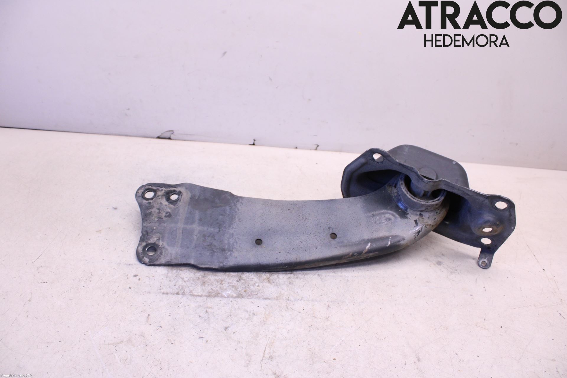 Volkswagen VW TIGUAN 07-16 Bärarm Bak Höger