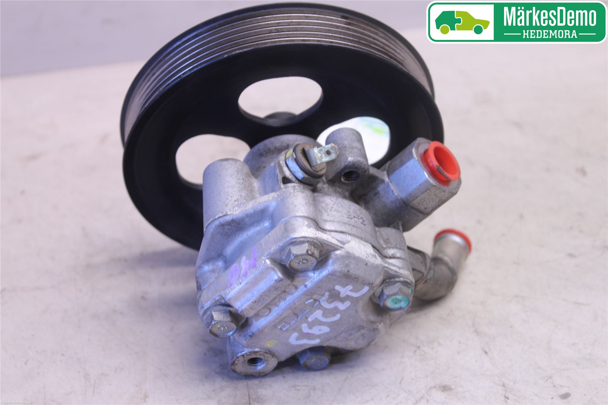 Mitsubishi L200 06-15 Styrservopump