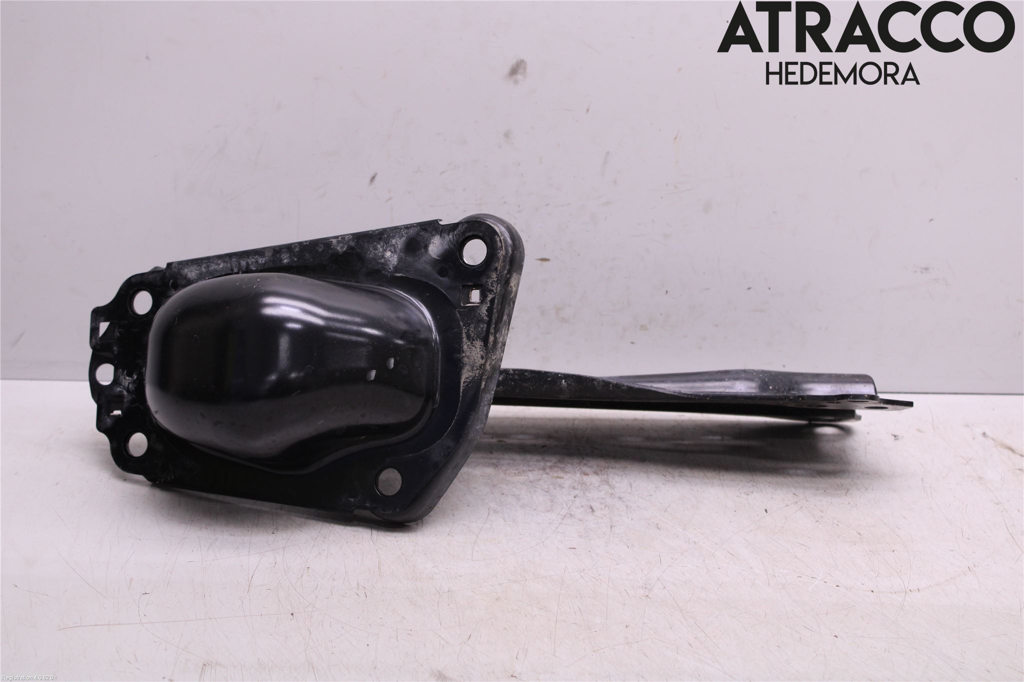 Toyota C-HR 16-23 Bärarm Bak Vänster