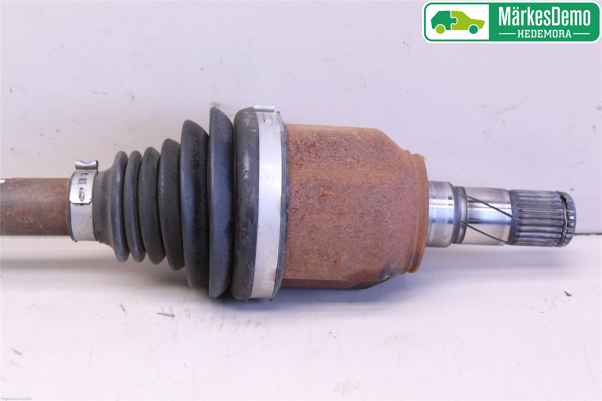 Fiat 500L 13-19 Drivaxel Fram Vänster