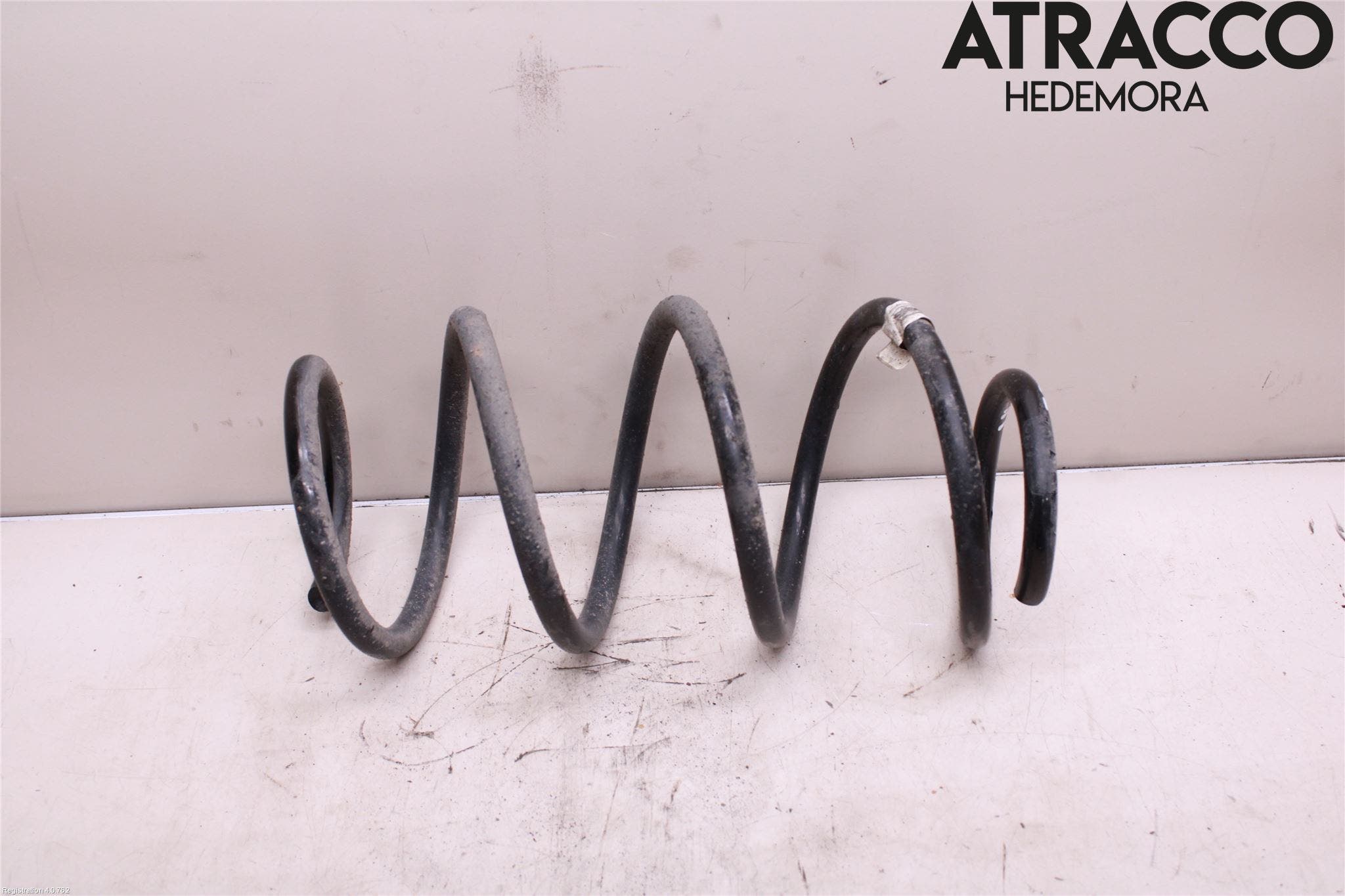 Volkswagen VW PASSAT 15-19 Fjäder Fram