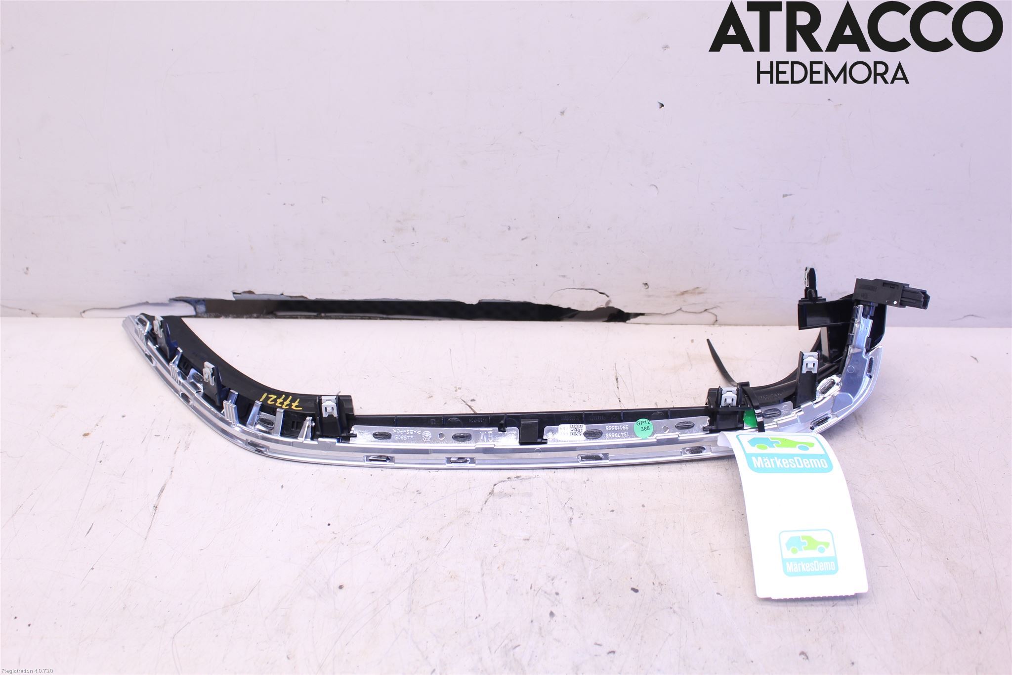 Opel INSIGNIA 17- Instrument-Radio Sarg
