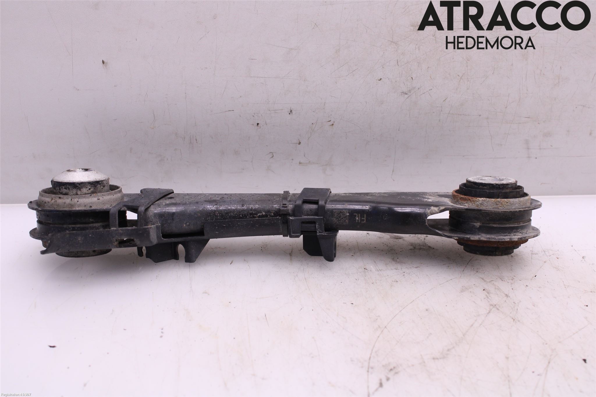 BMW 5 G30/G31/F90 17-23 Bärarm Bak Övre Vänster