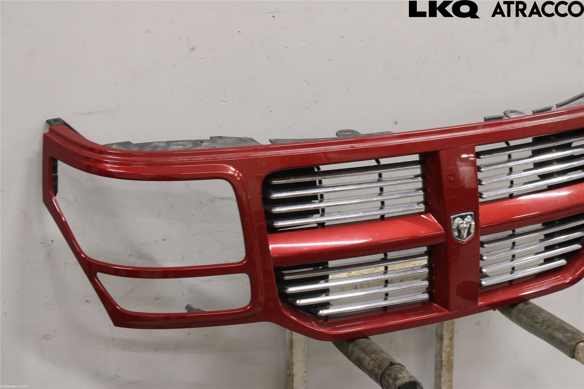 Dodge NITRO Grill Komp