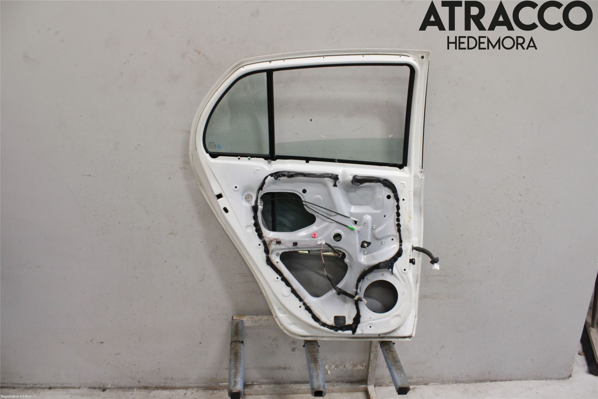 Toyota YARIS XP90 06-11 Dörr Bak Vänster