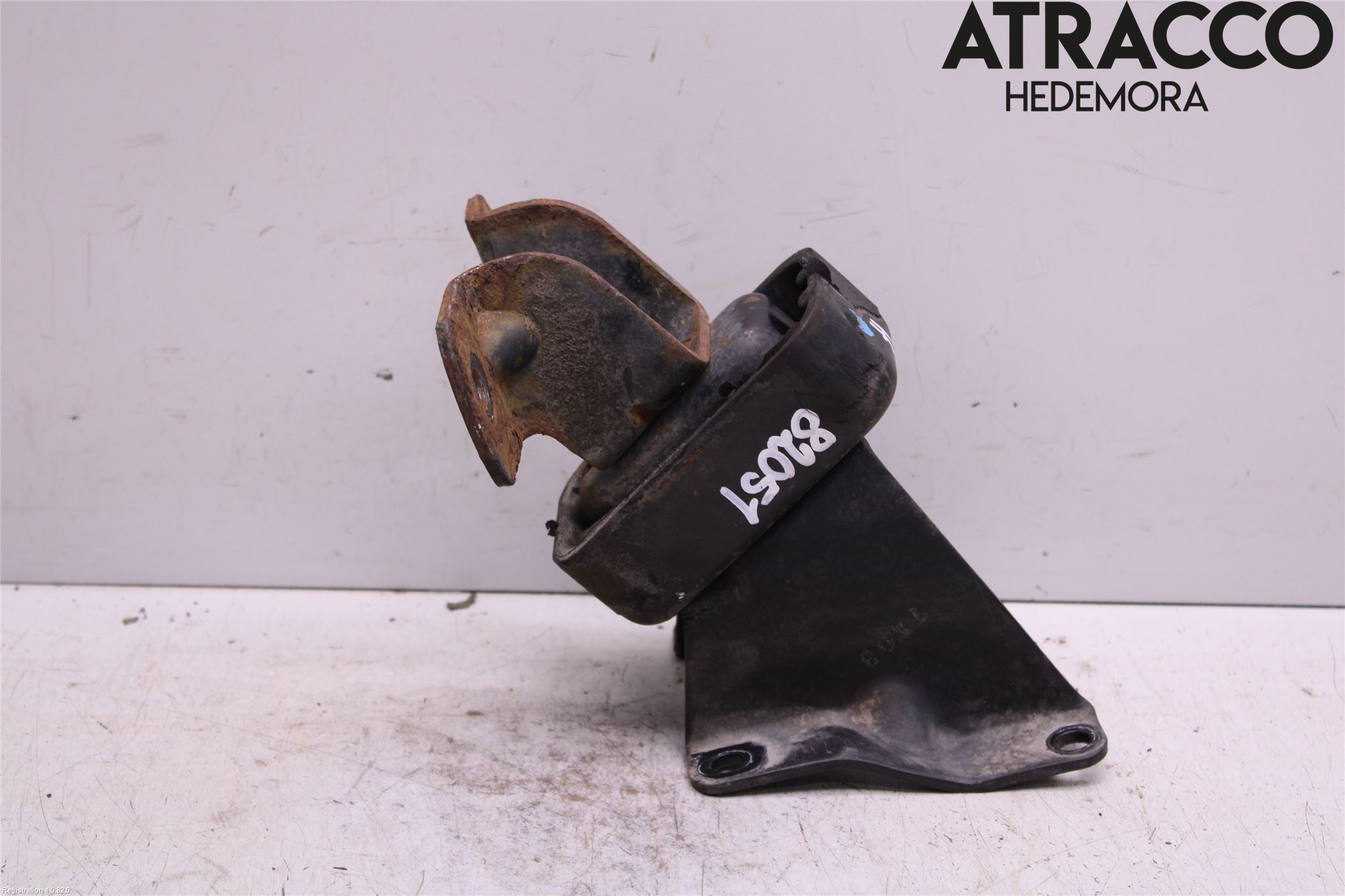 Suzuki JIMNY 81-21 Motorfäste