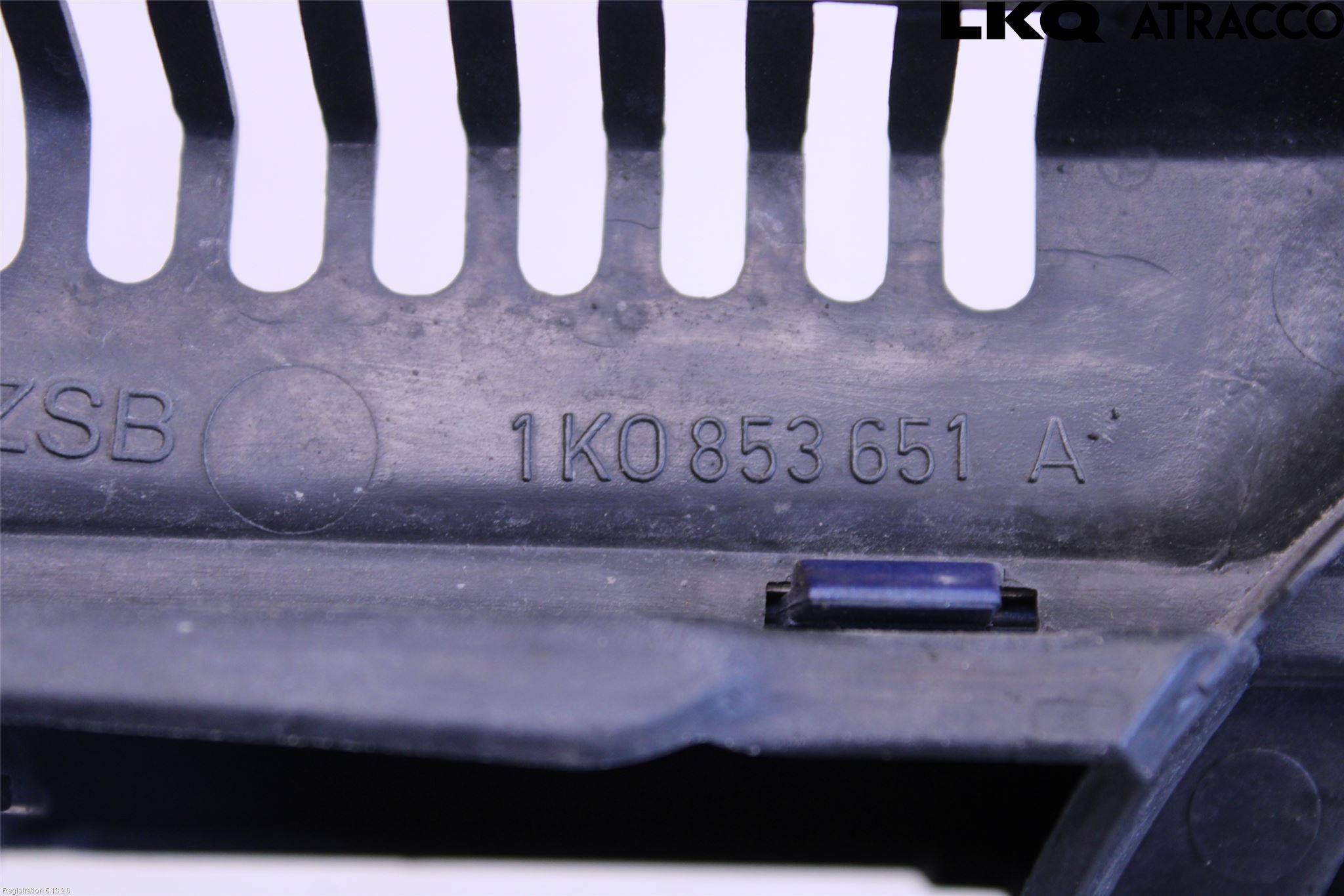 Volkswagen VW GOLF V 04-09 Grill Komp