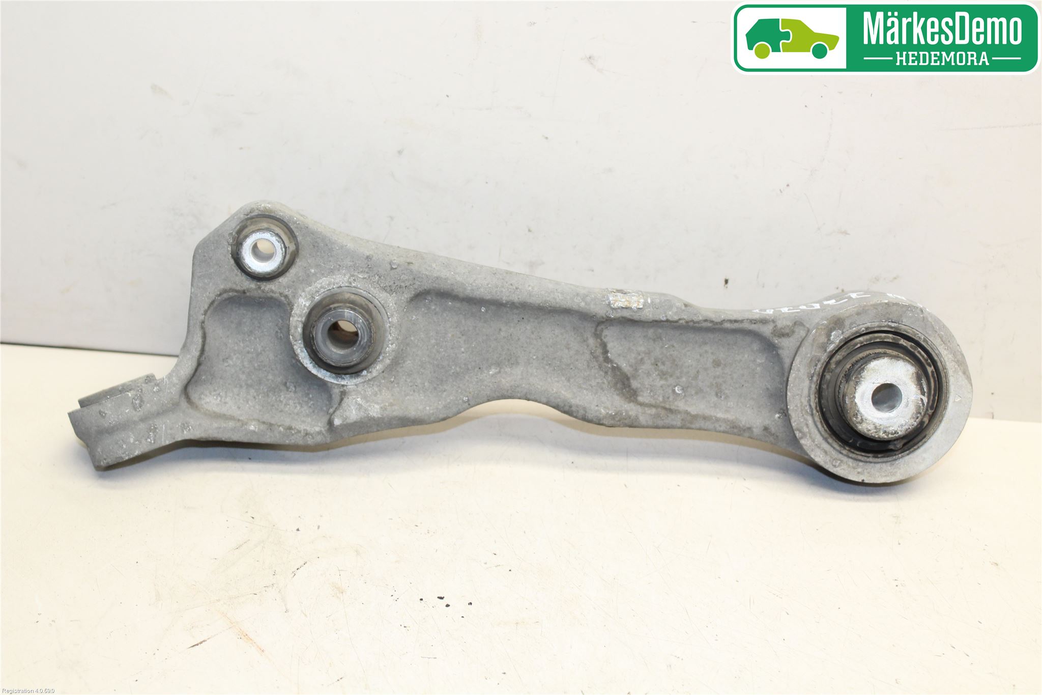 Jaguar XF 08-15 Bärarm Fram Undre Hö