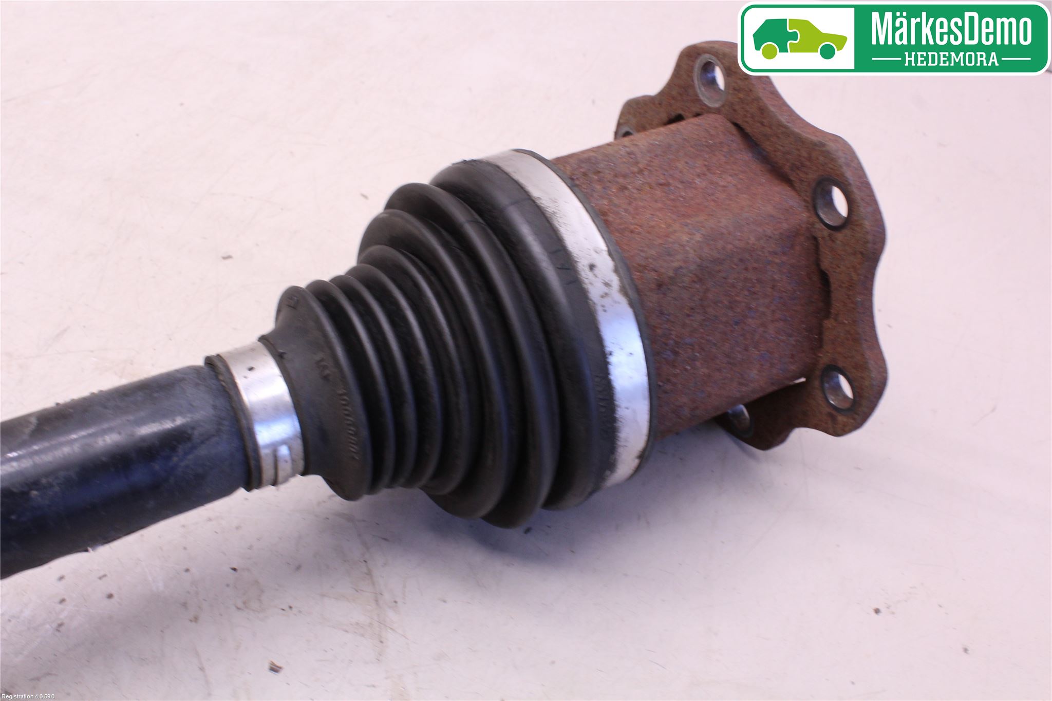 Audi A4/S4 08-11 Drivaxel Fram Höger