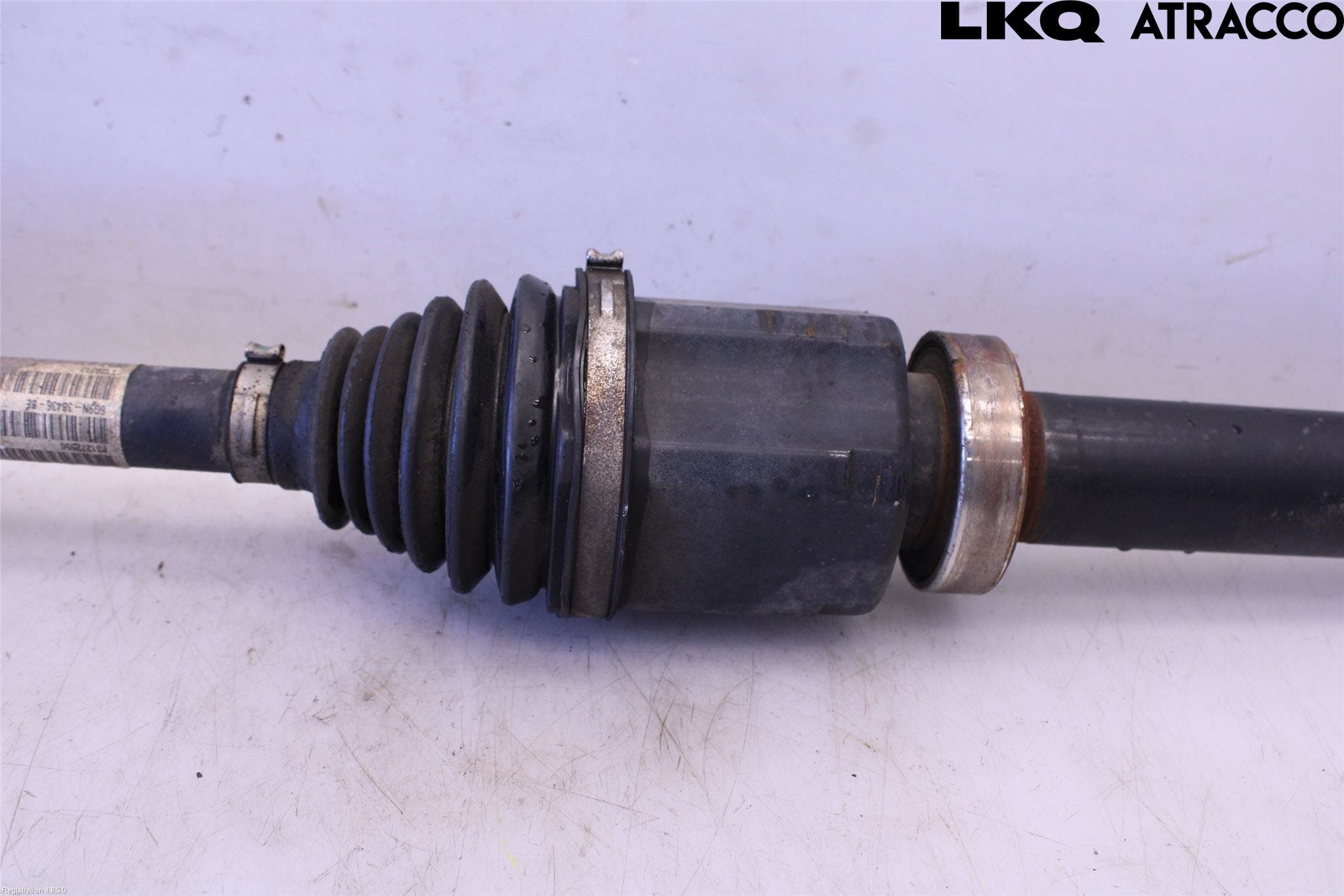 Volvo V60 11-13 Drivaxel Fram Höger