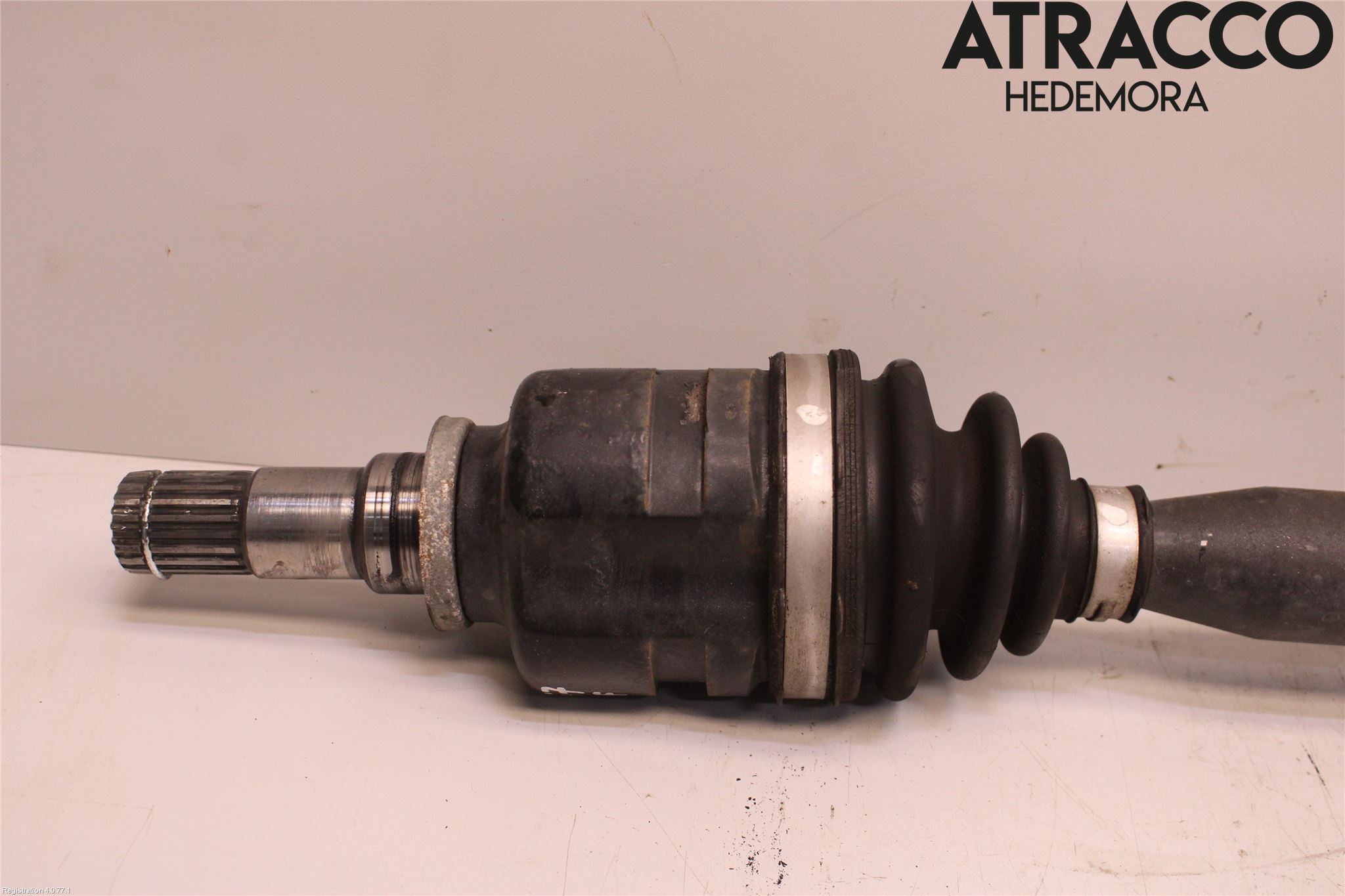 Toyota AVENSIS 16-18 Drivaxel Fram Höger