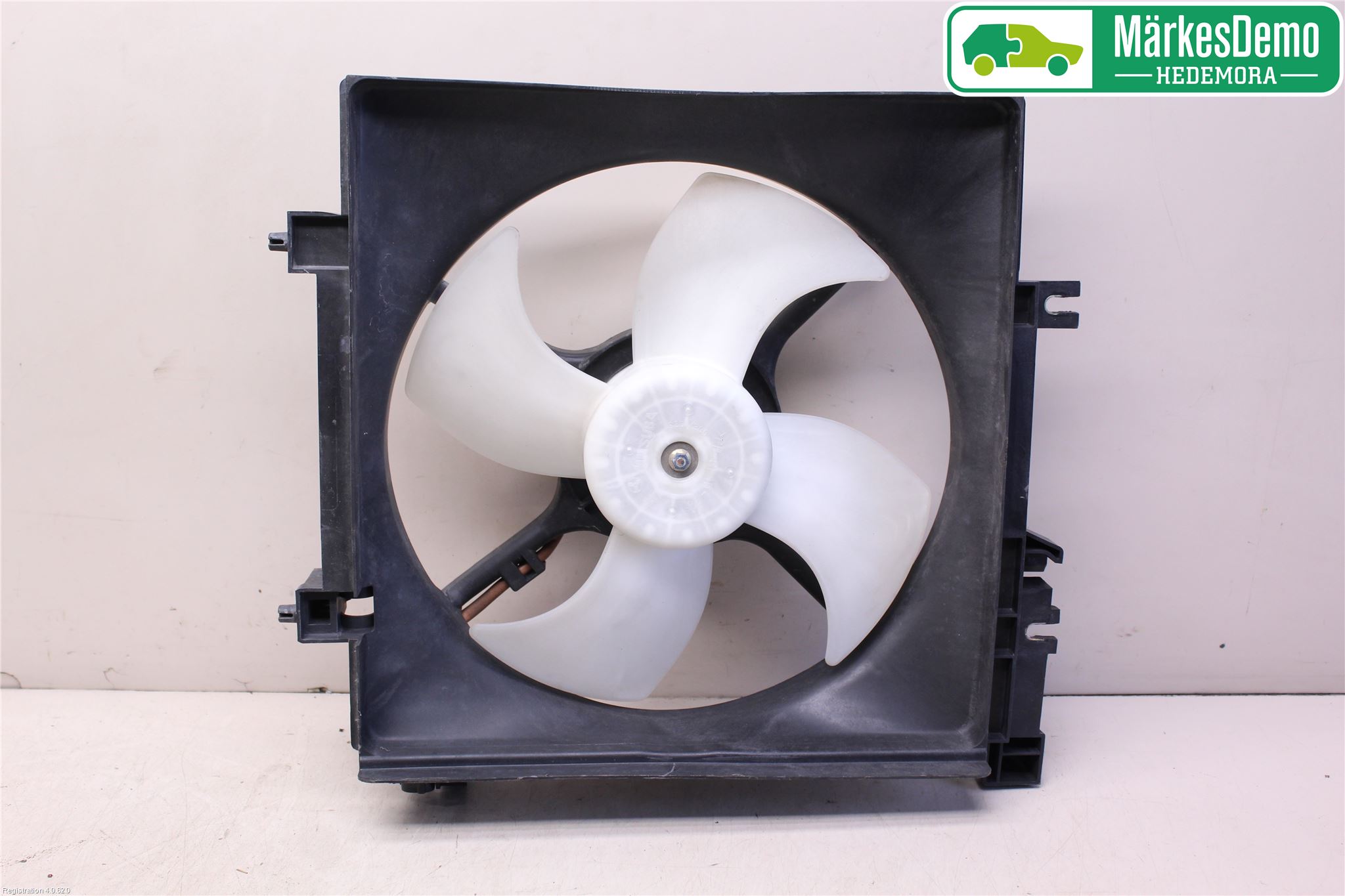 Subaru LEGACY    04-06 Kylfläkt El