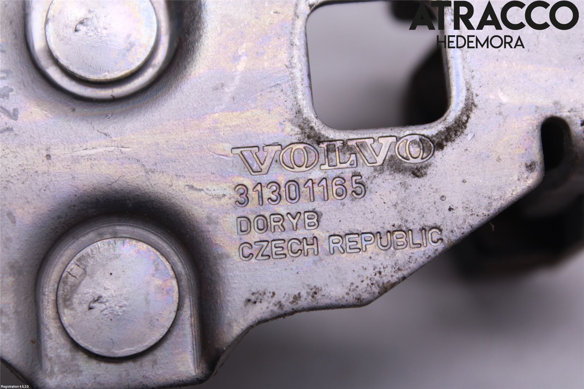 Volvo V70 14-16 Huv Spärr