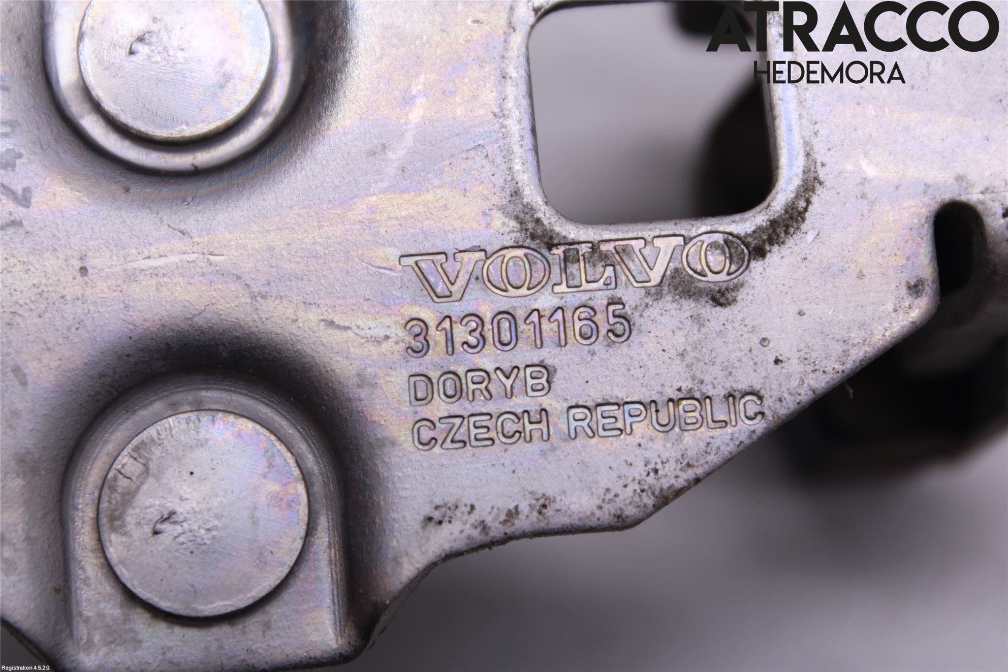 Volvo V70 14-16 Huv Spärr