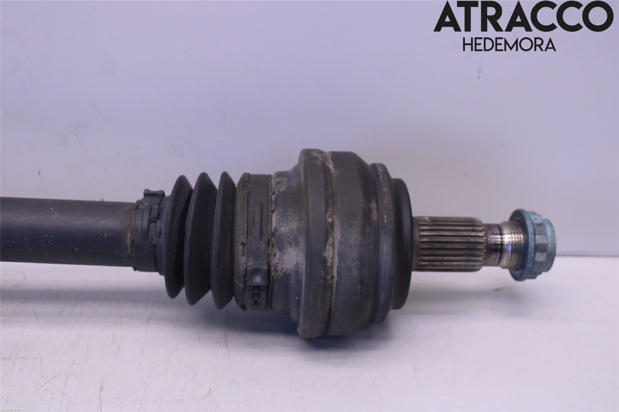 Mercedes-Benz MB C-KLASS (W205) 14-21 Drivaxel Bak Vänster