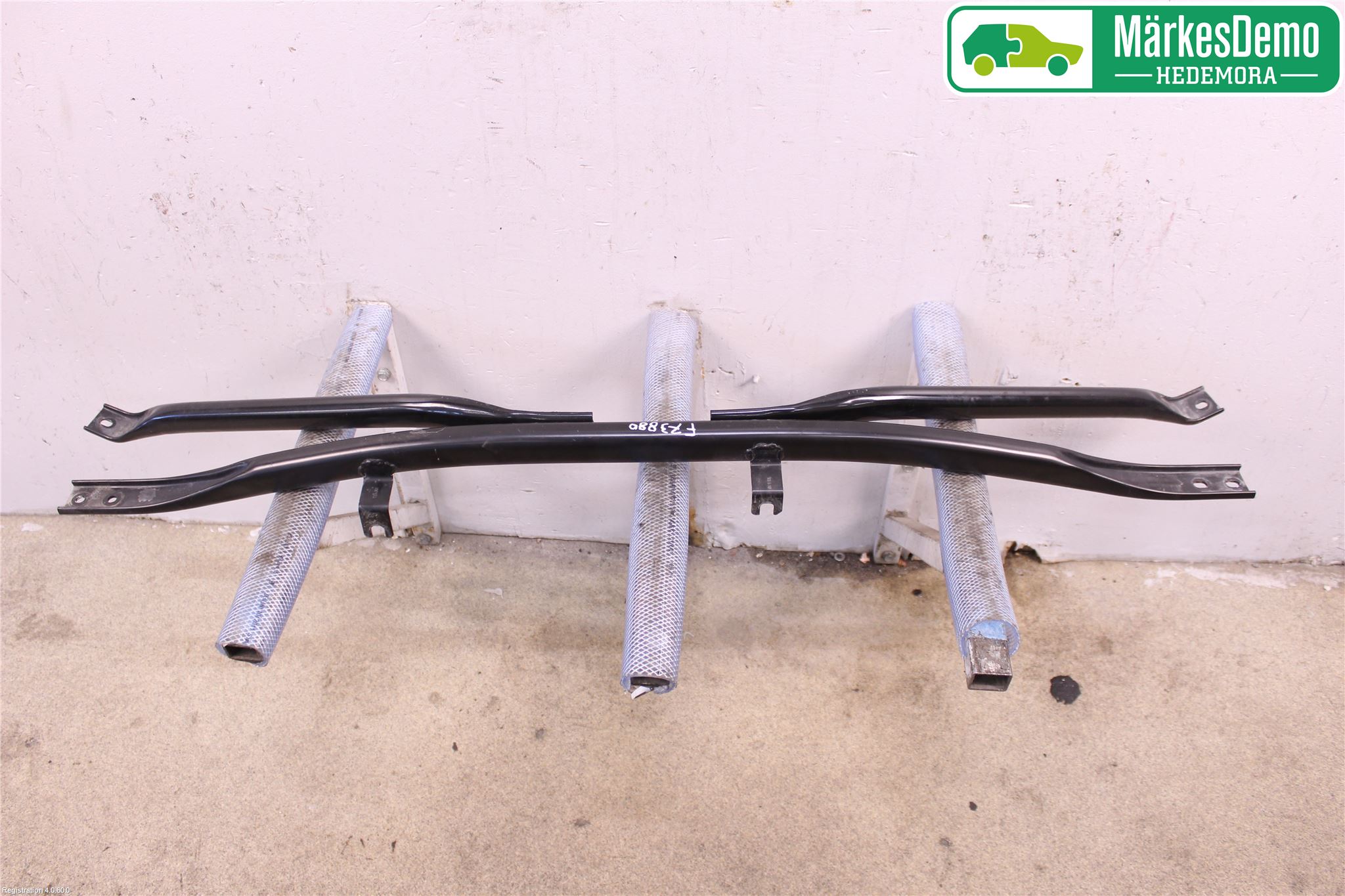 Audi Q5 09-16 Fjäderbensstag