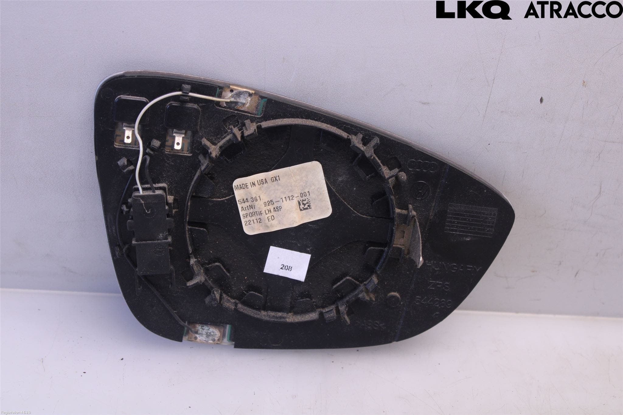 Volkswagen VW PASSAT 11-14 Spegelglas Vä