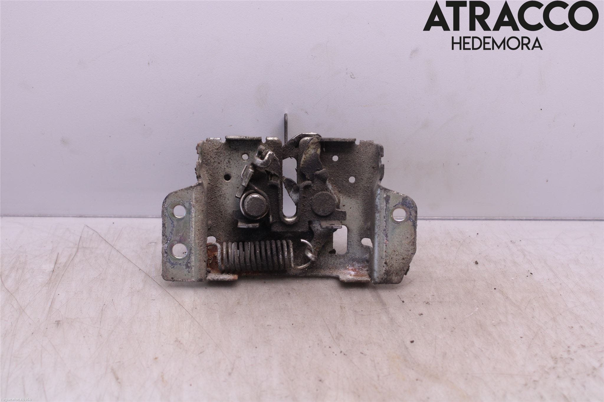 Mitsubishi LANCER 07-14 Huvlås