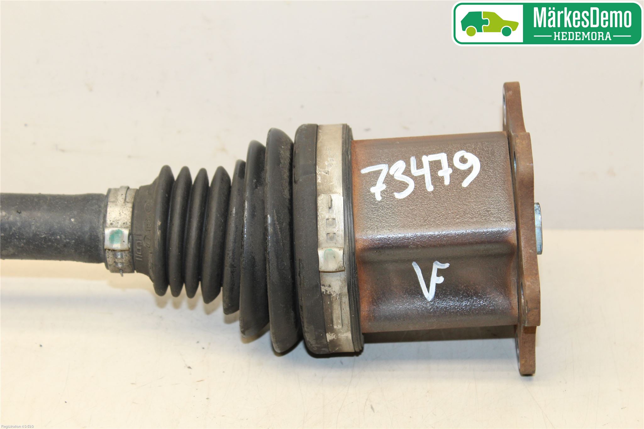 Volkswagen VW PASSAT 15-19 Drivaxel Fram Vänster