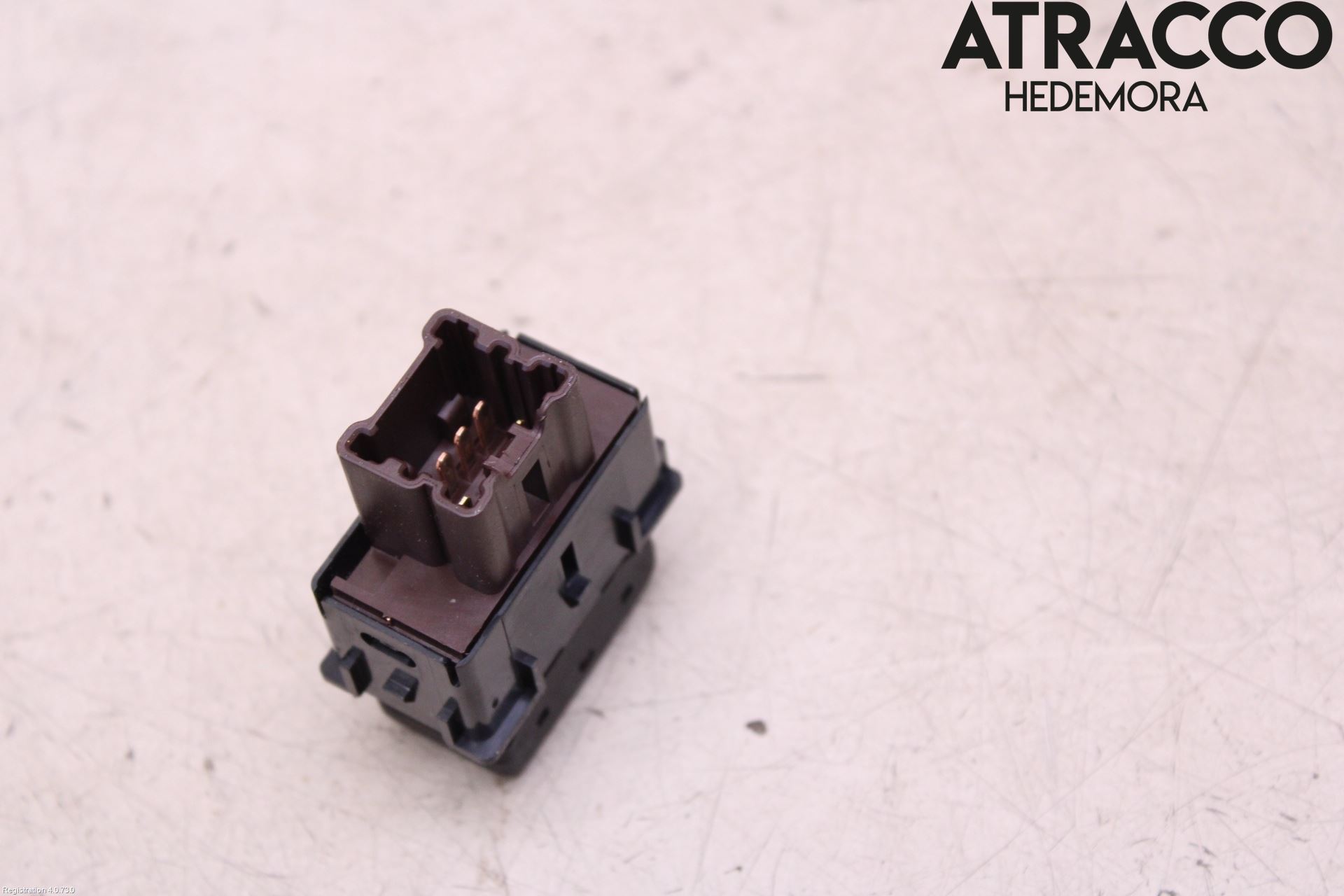 Nissan NAVARA 05-16 Strömställare Stolvärme