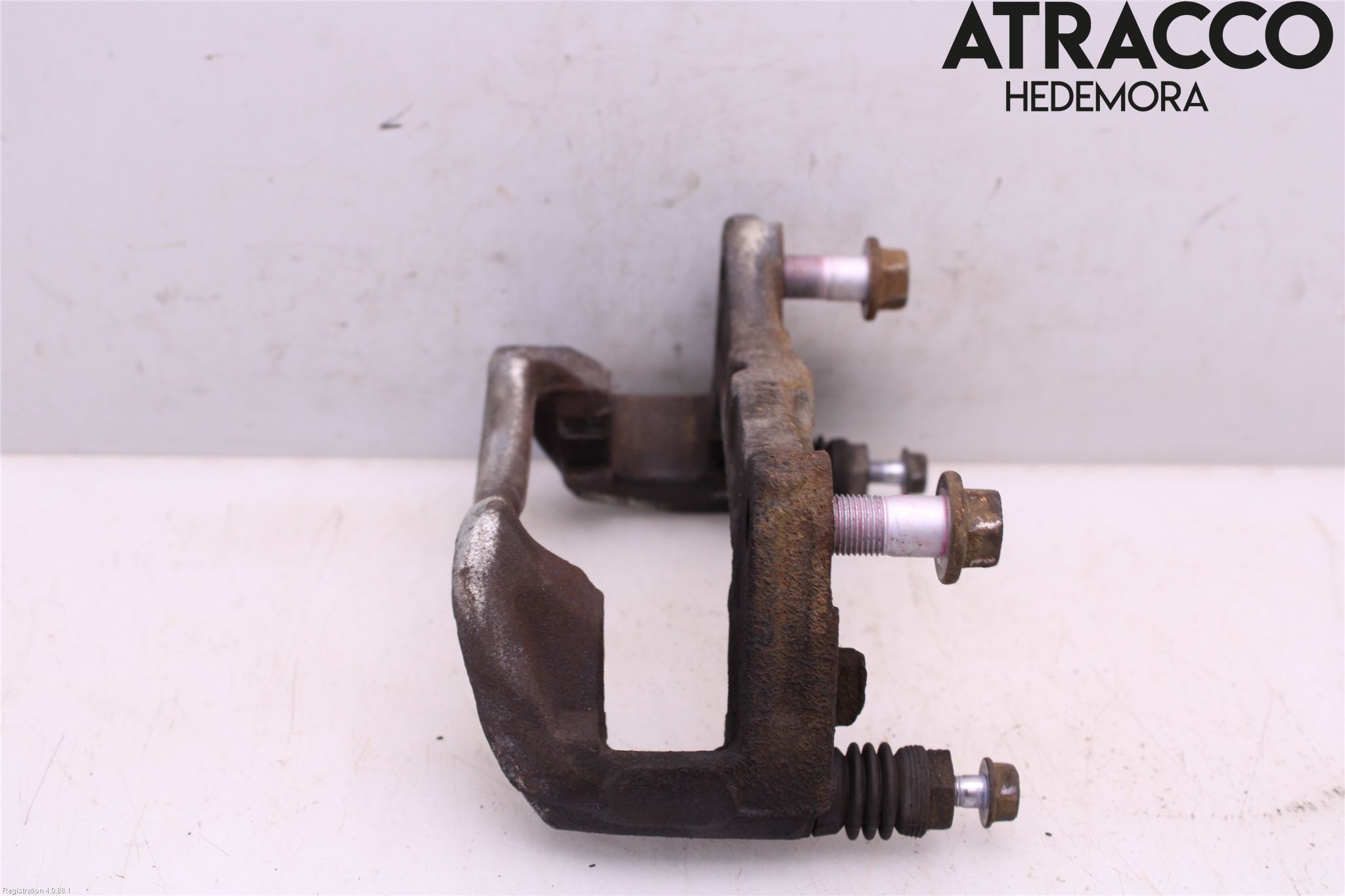 Mazda 3 IV 19- Bromsokshållare