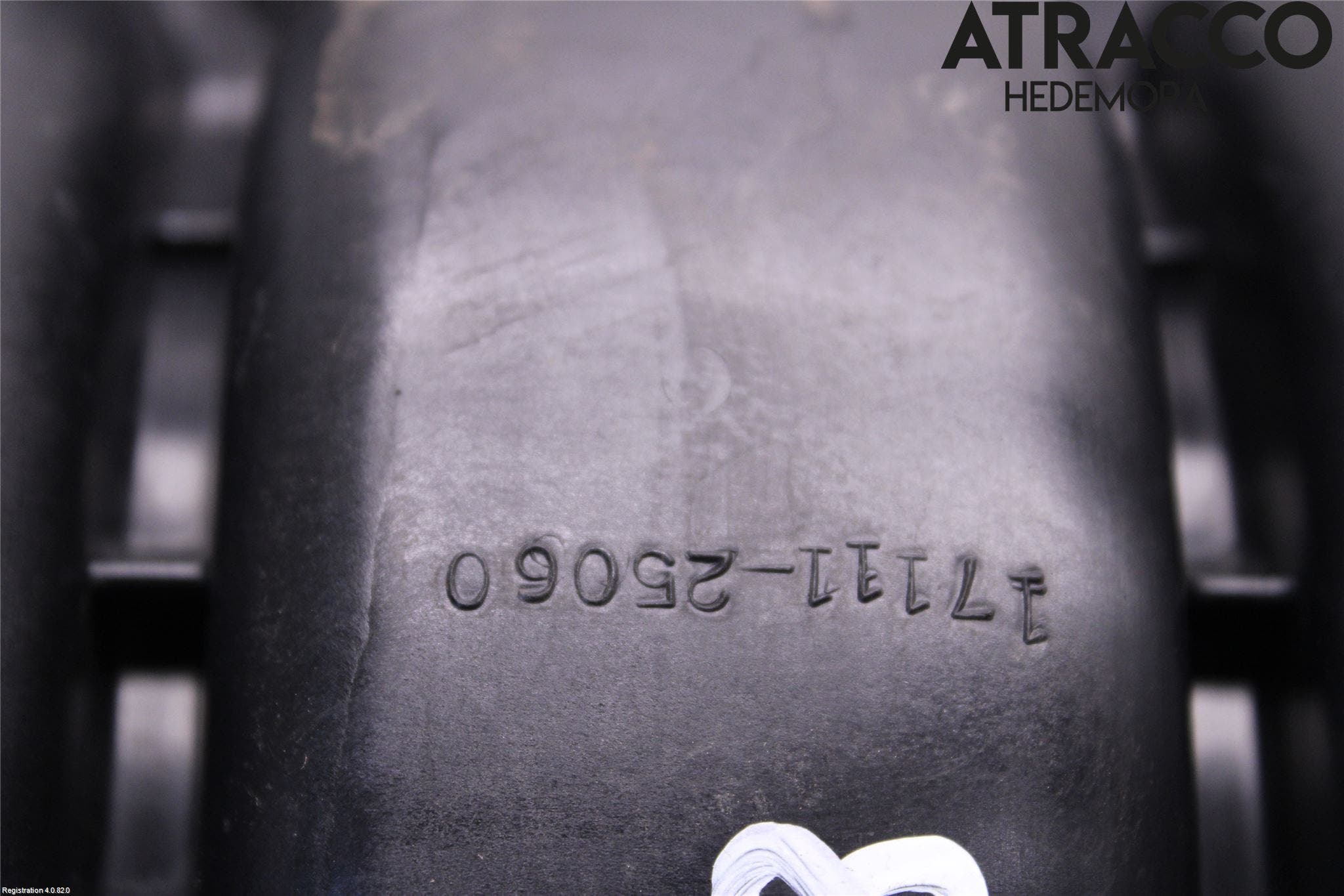 Toyota RAV4 19- Grenrör Insug