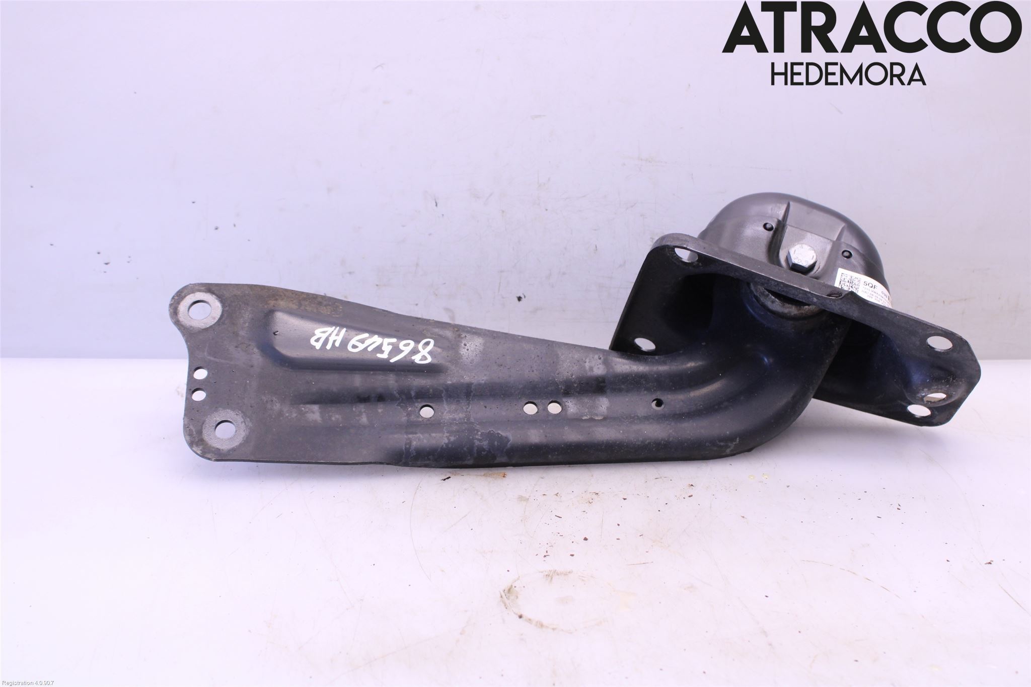 Volkswagen VW TIGUAN 16-24 Bärarm Bak Höger