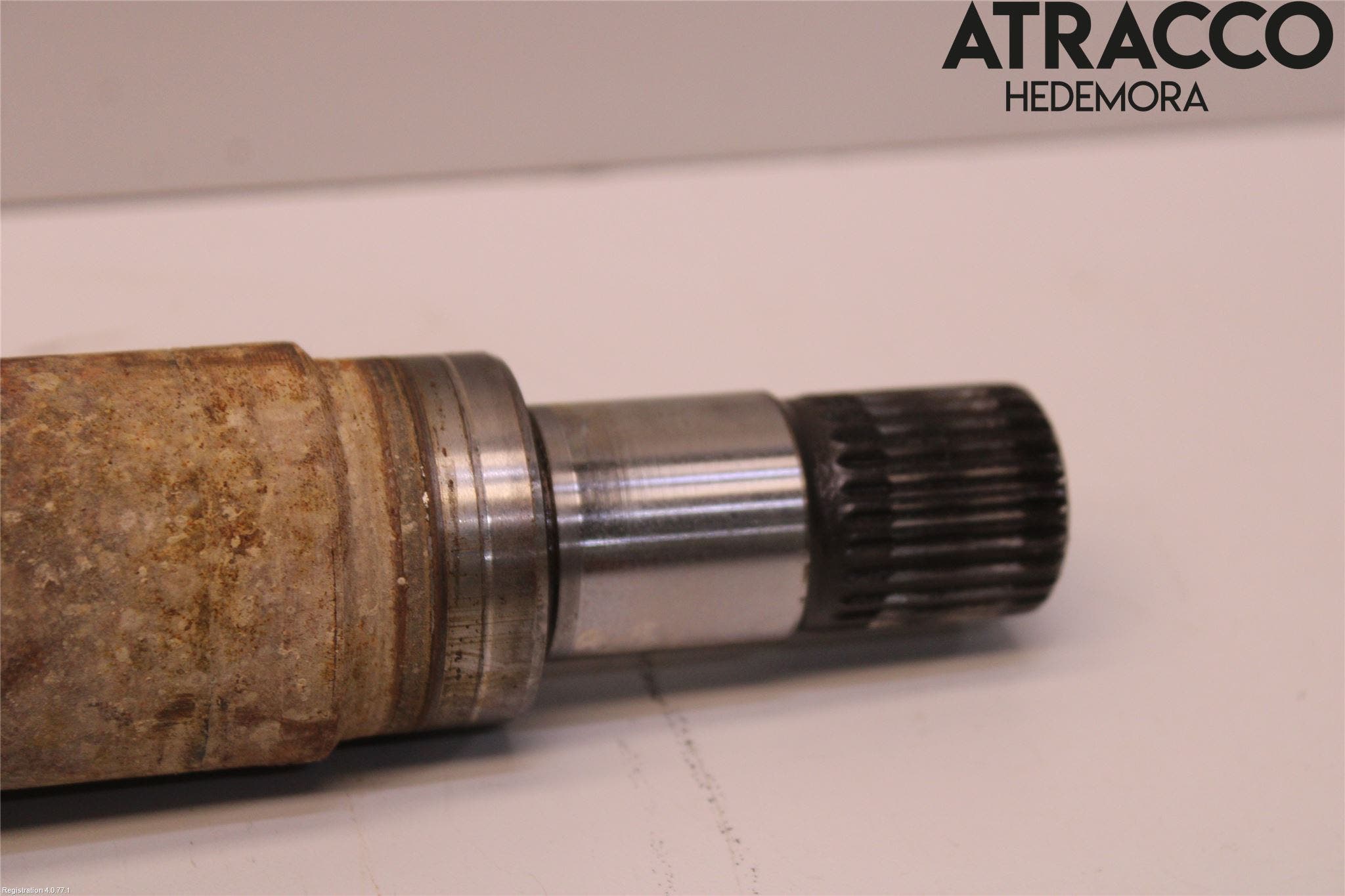 Ford FOCUS 15-18 Drivaxel Fram Höger