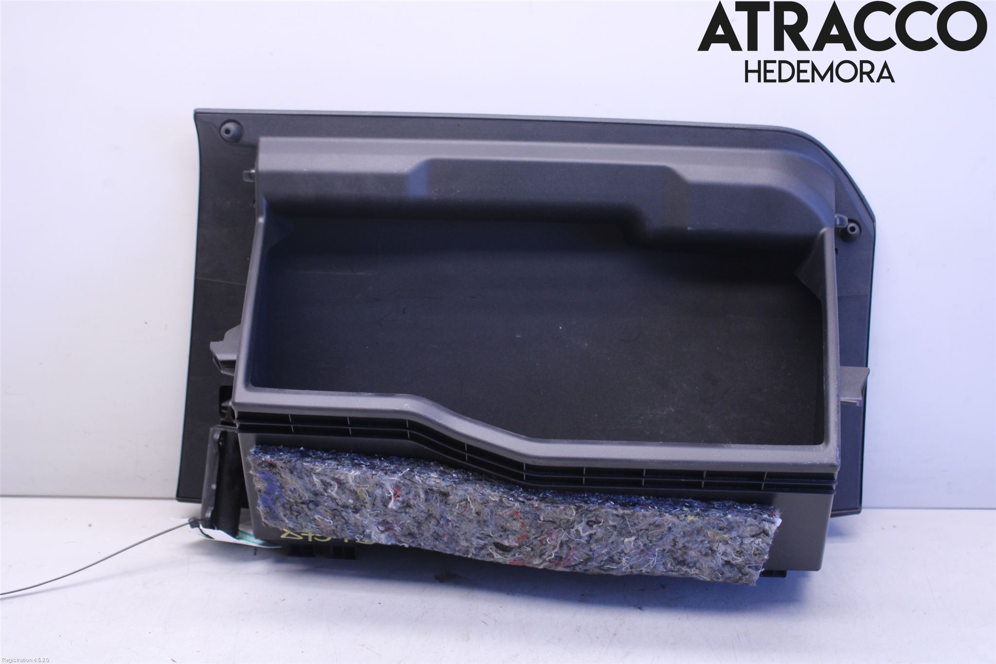 Toyota AURIS 13-19 Handskfack