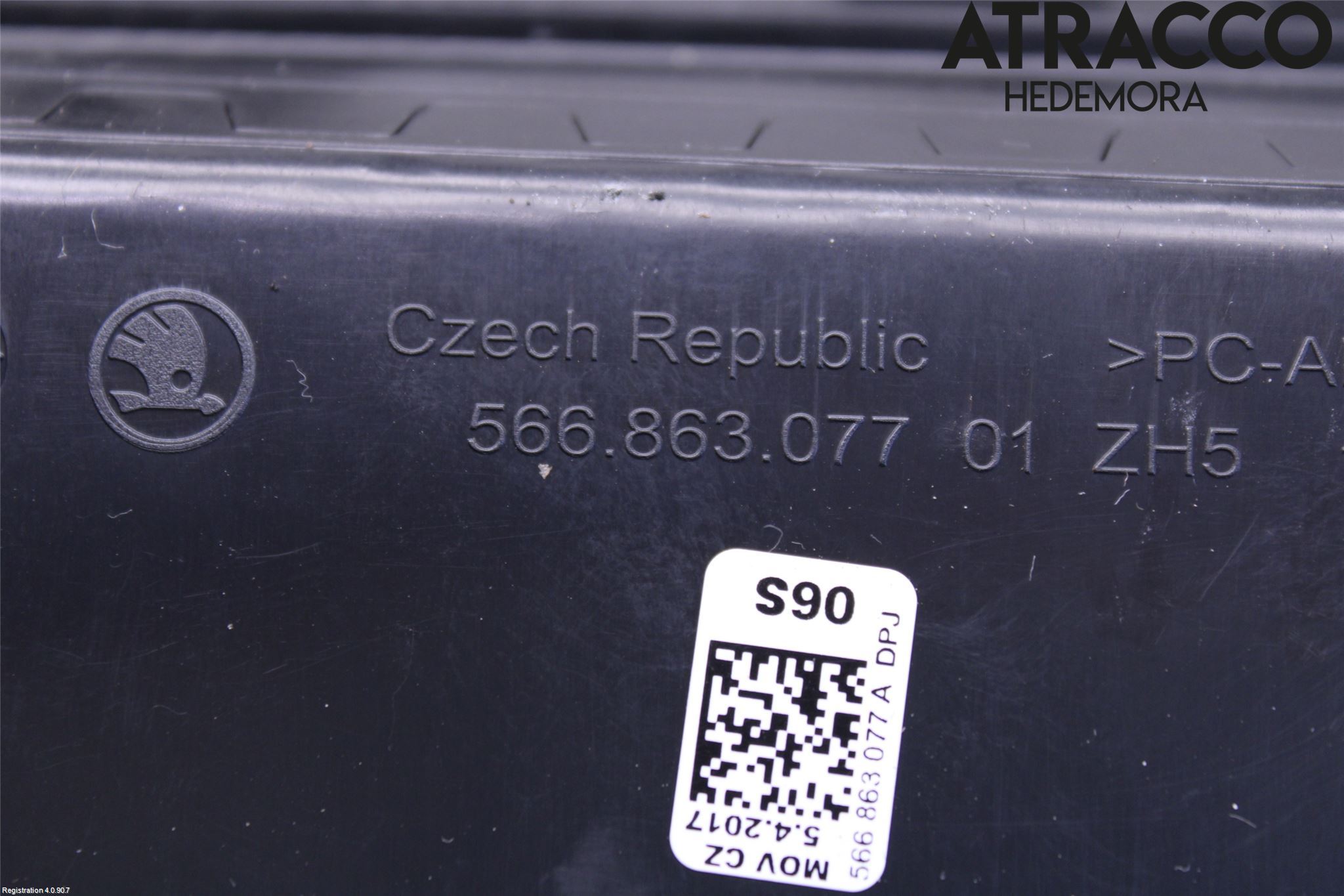 Skoda KODIAQ 17-24 Instrumentbräda Förvaringsfack