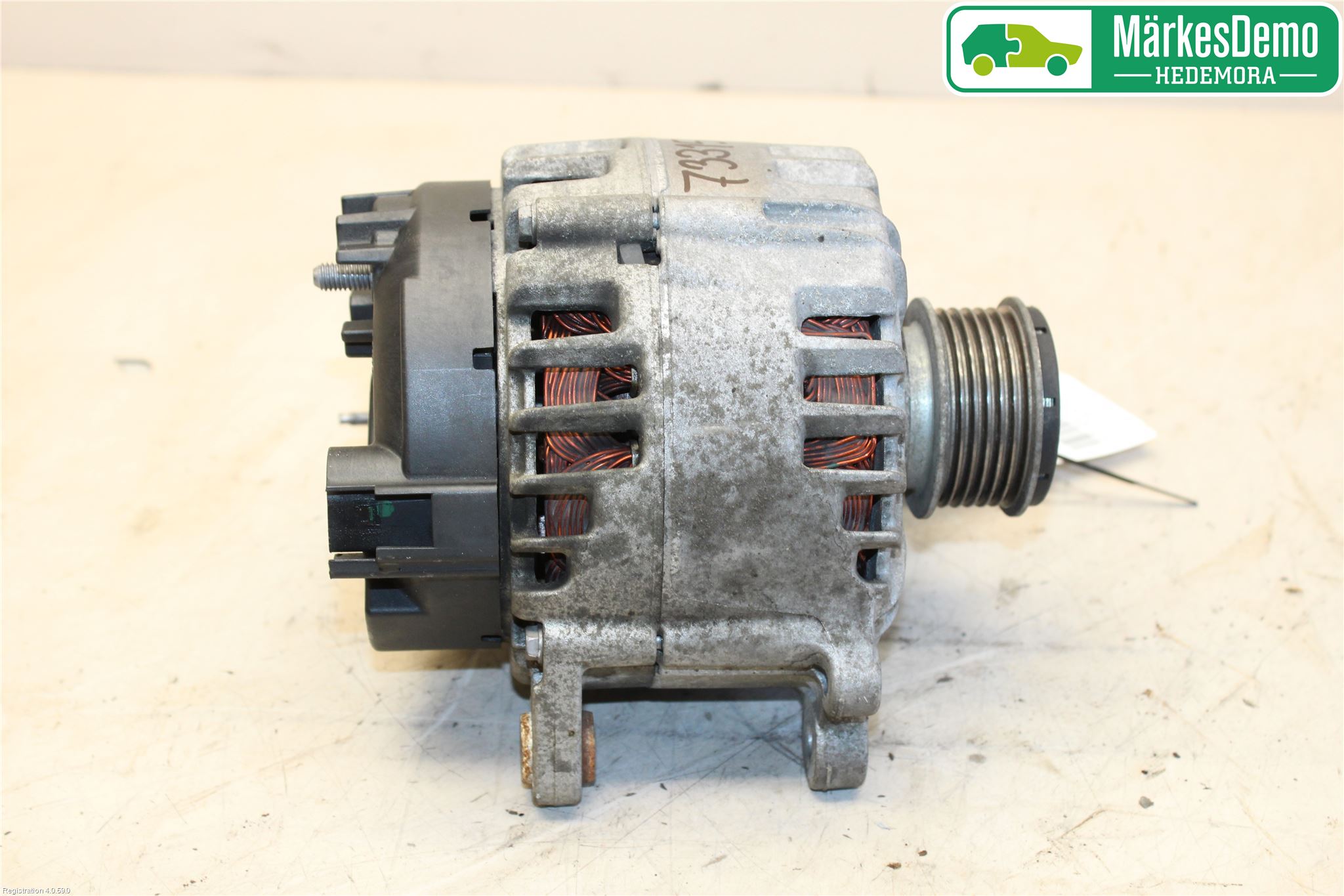 Volkswagen VW GOLF VI 09-13 Generator