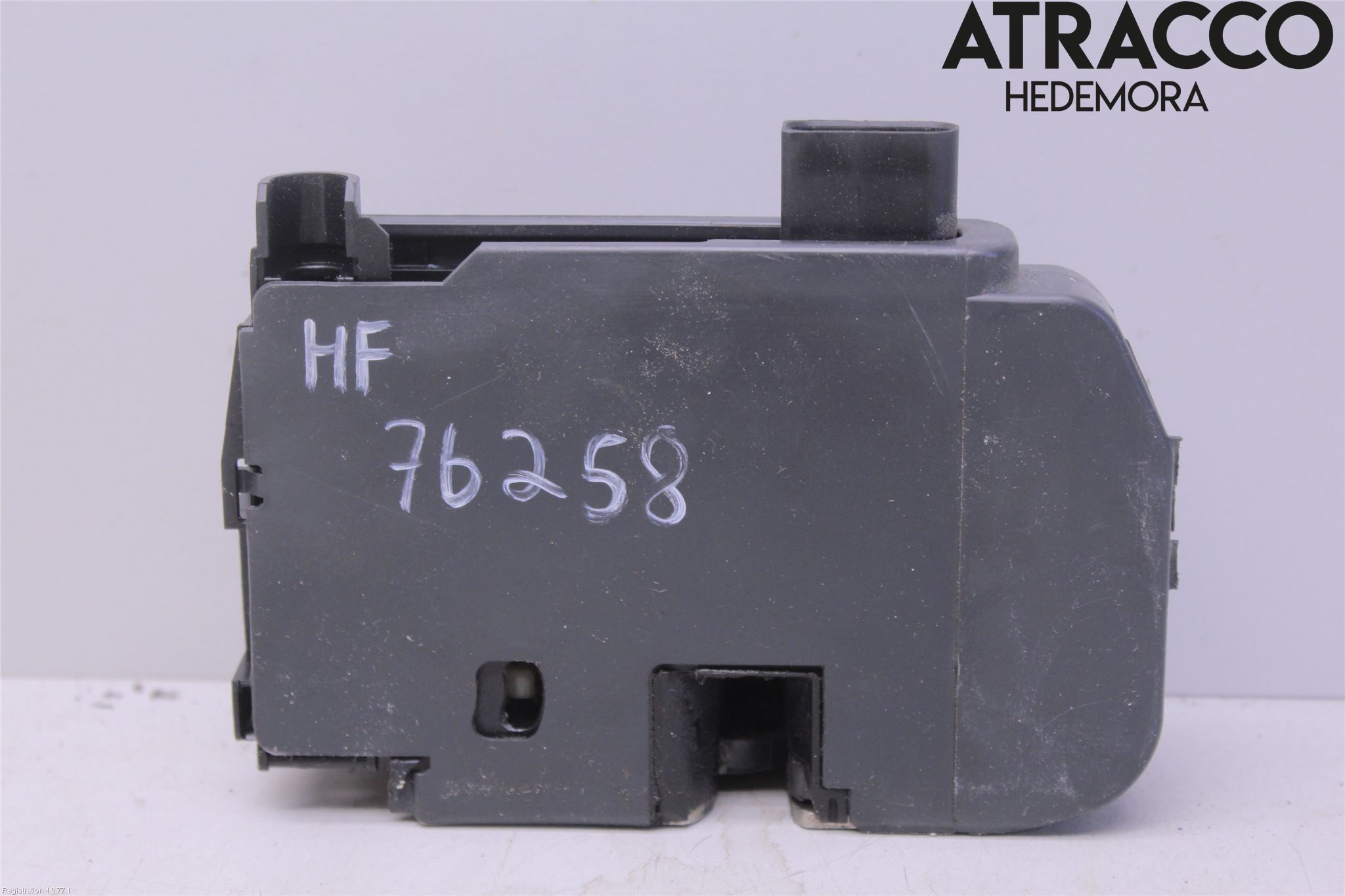 Iveco DAILY 14->> Låskista-Dörrlås