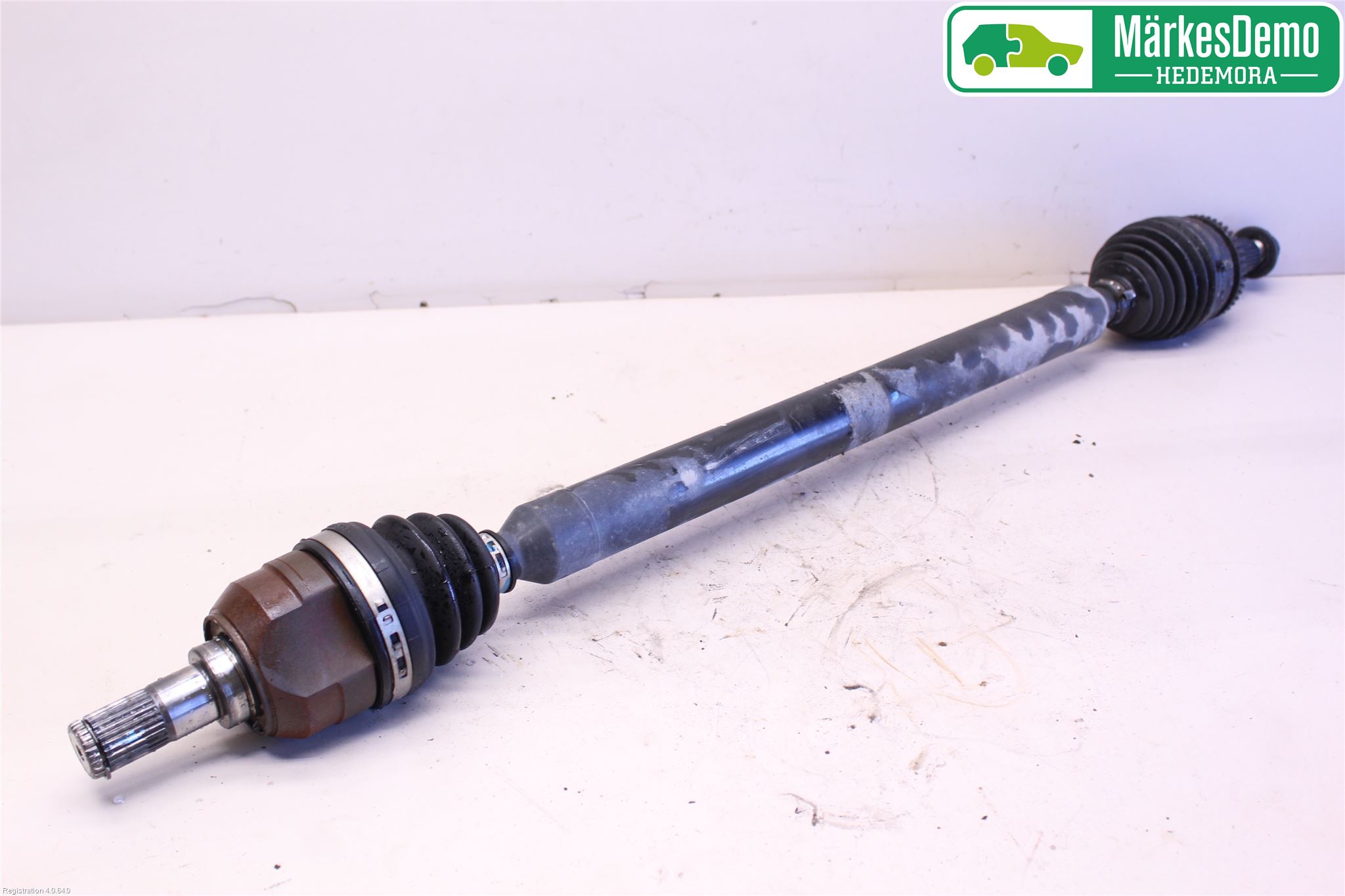Kia CEED 12-18 Drivaxel Fram Höger