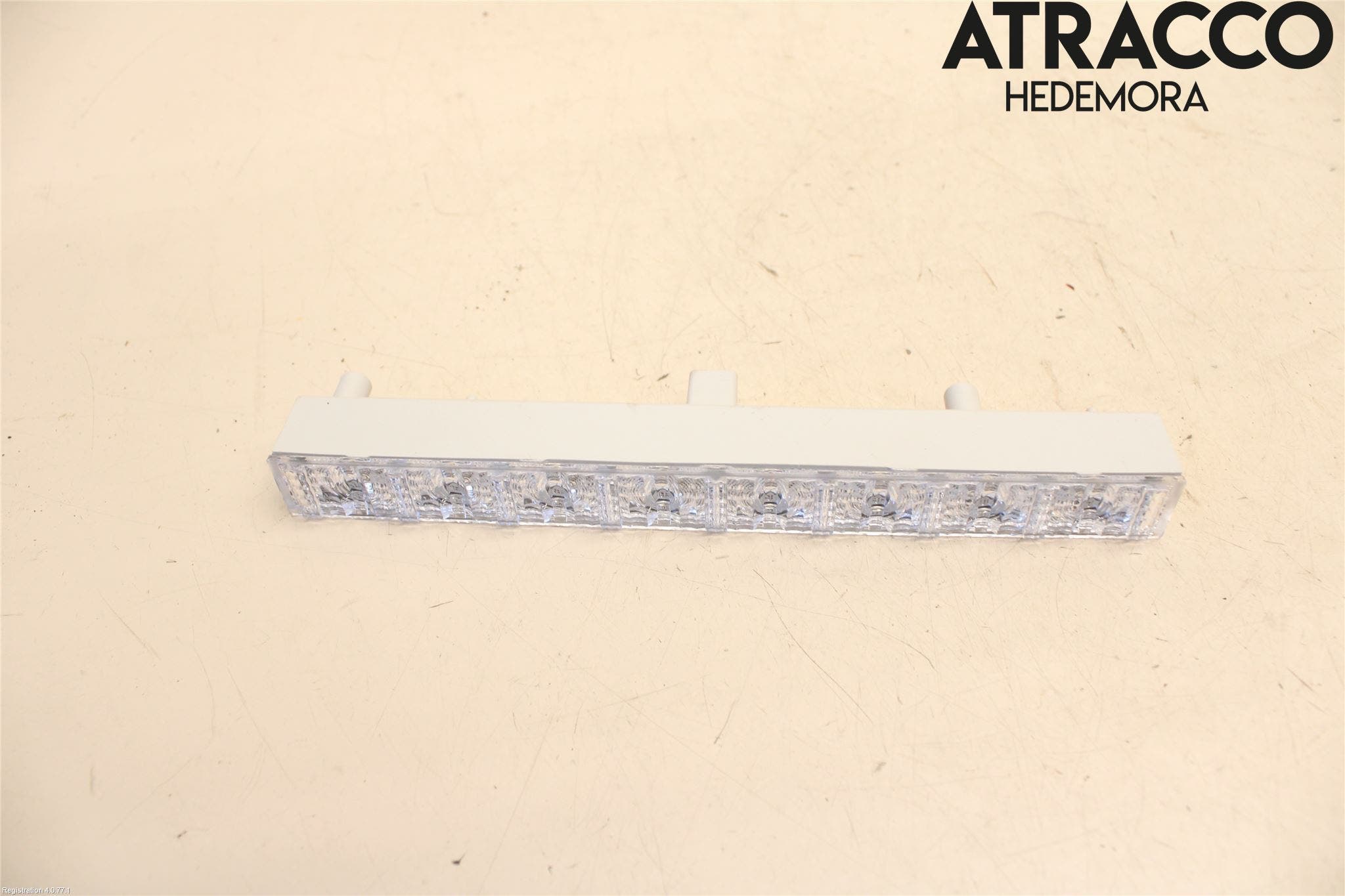 Toyota YARIS XP21 20- Bromsljus Bakruta