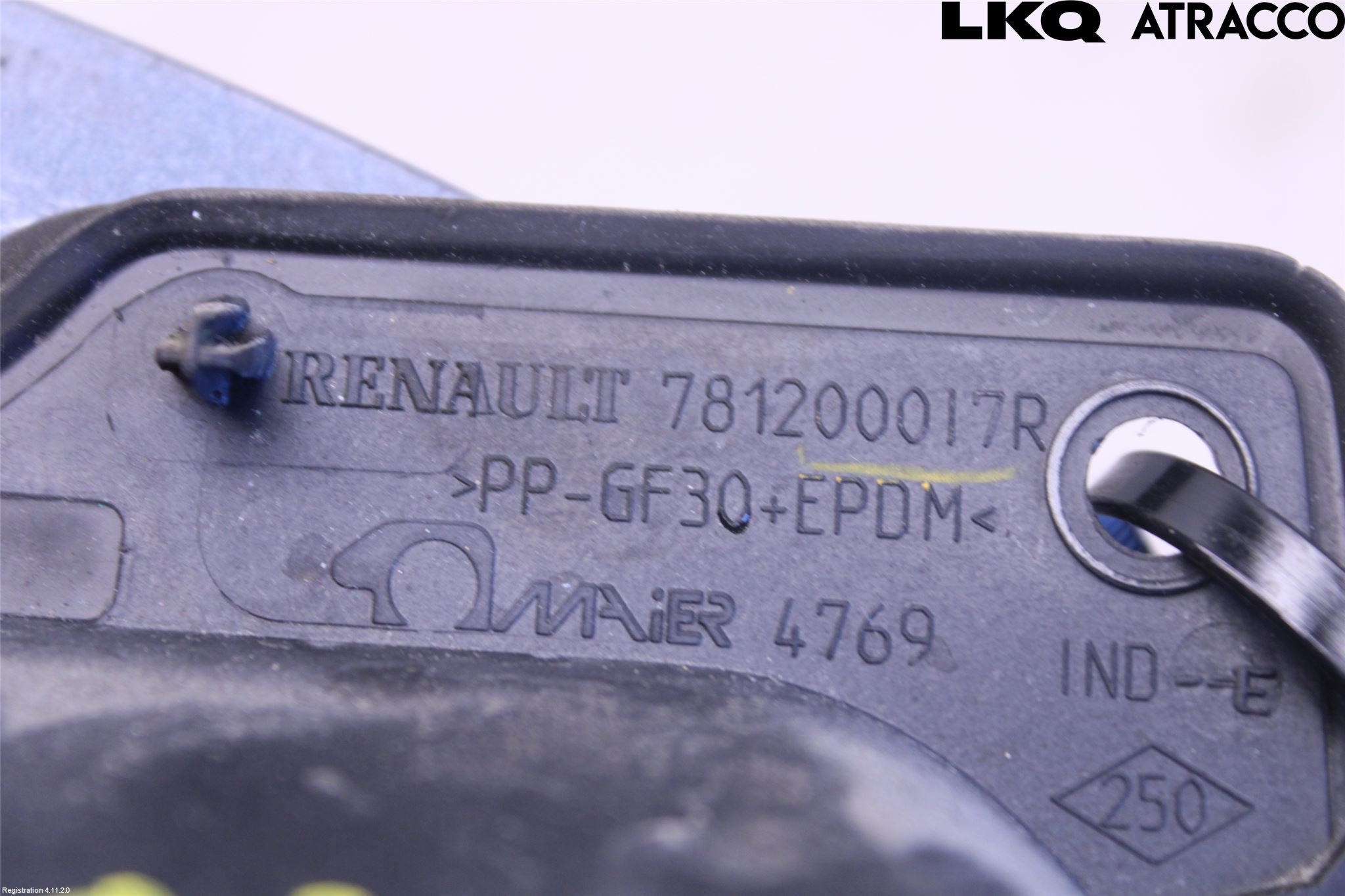 Nissan NV400 12-24 Tanklucka