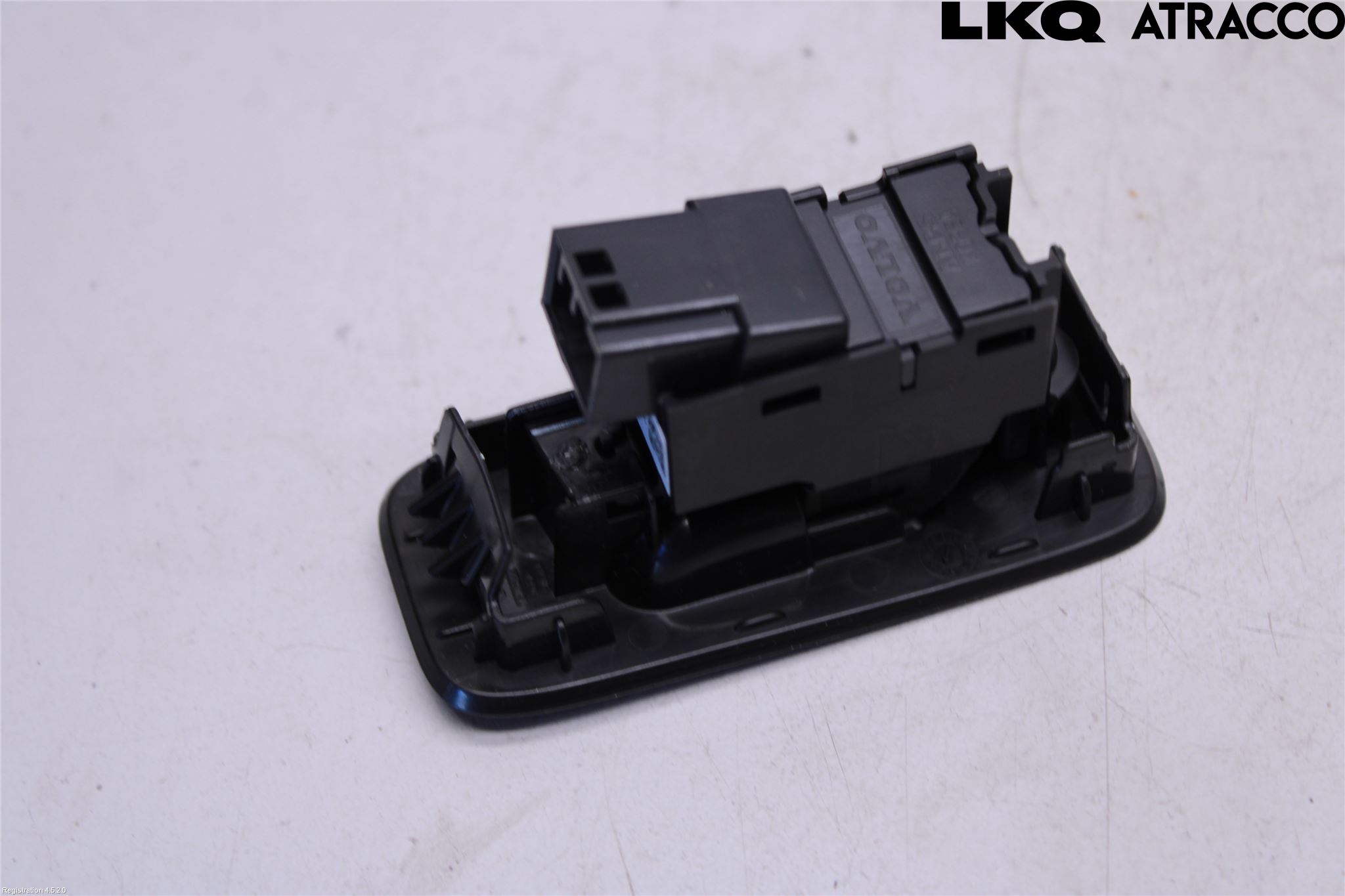 Volvo V40 12-19 Strömställare Elhiss