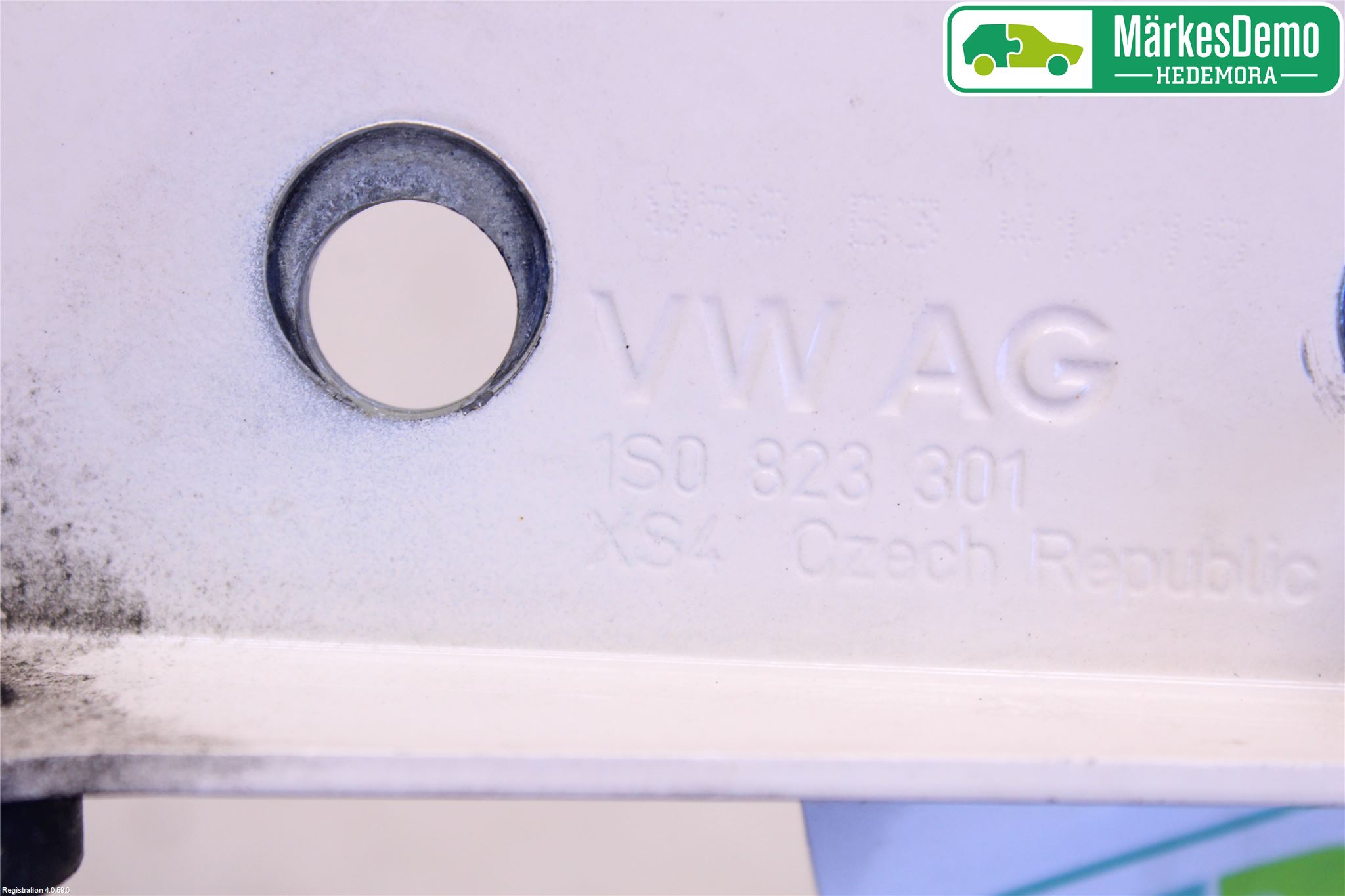 Seat Mii / Mii electric Huvgångjärn