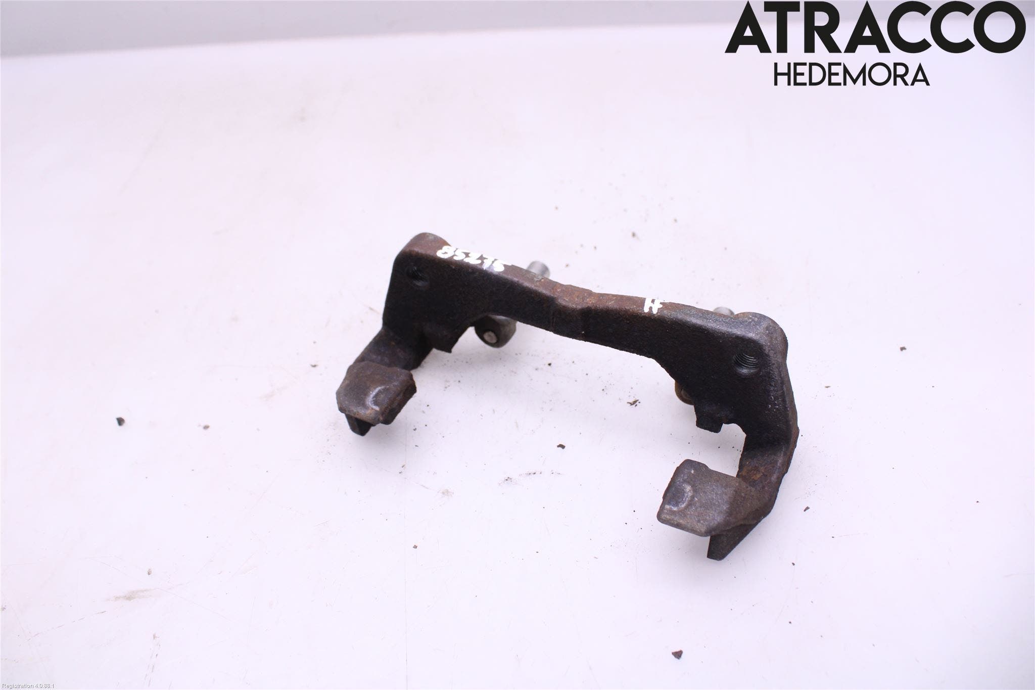 Toyota YARIS XP130 15-20 Bromsokshållare