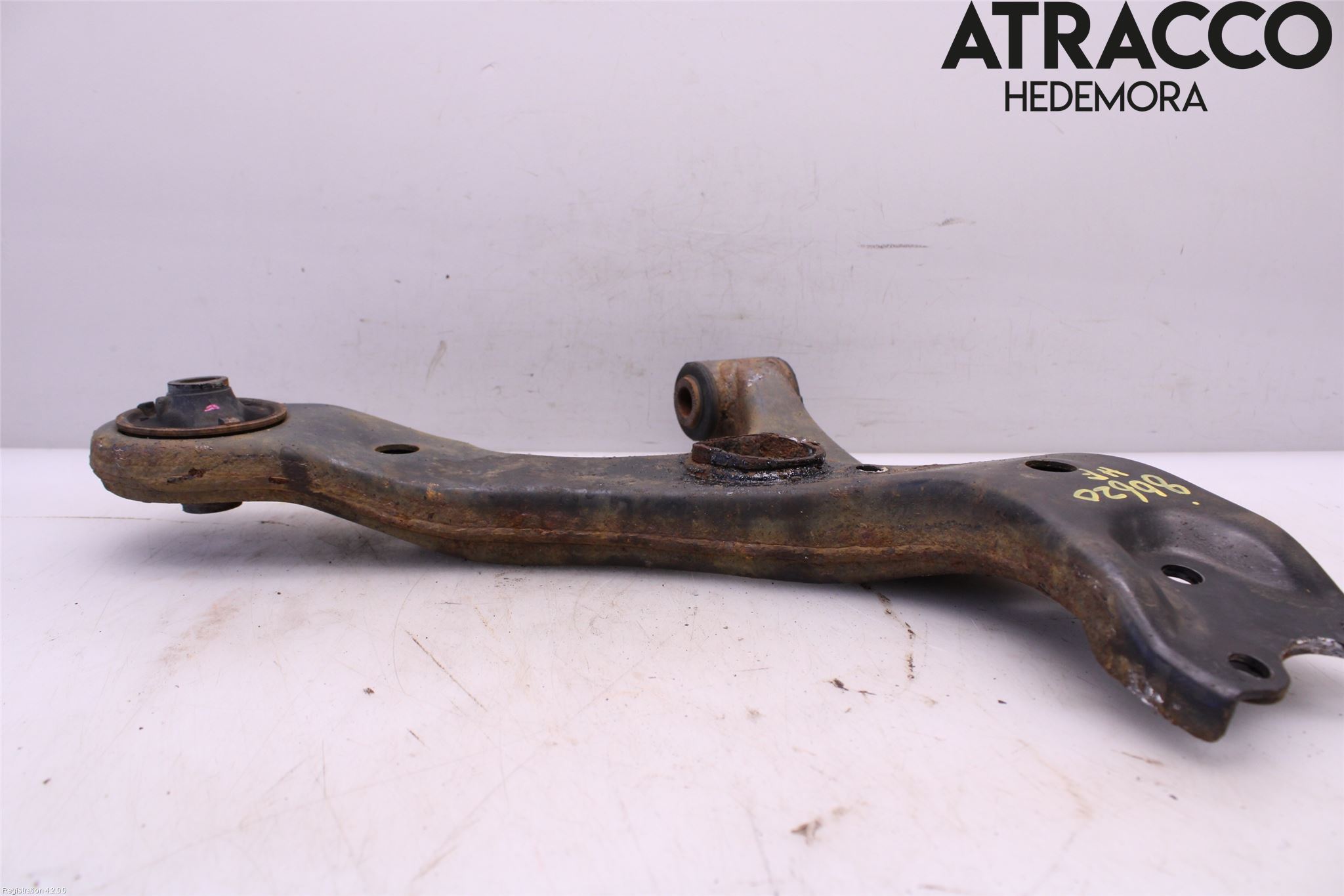 Toyota AVENSIS 16-18 Bärarm Fram Undre Hö