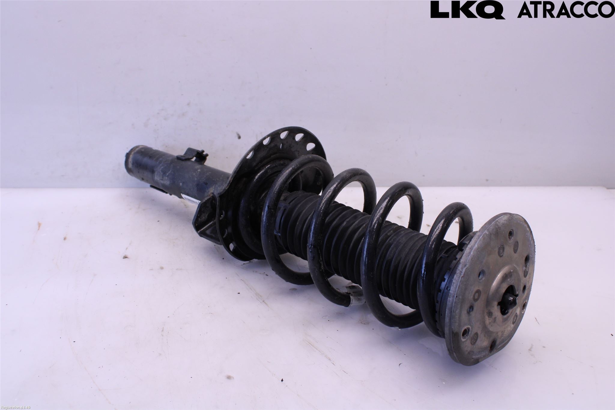 Jaguar E-PACE 17- Fjäderben Fram Vänster