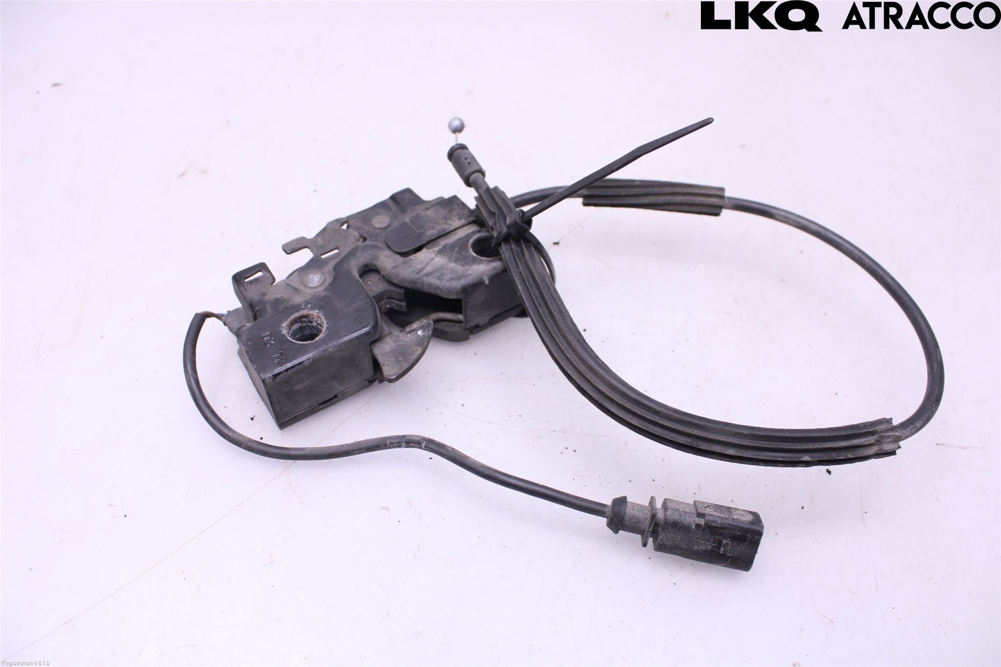 Volkswagen VW POLO 10-17 Huvlås