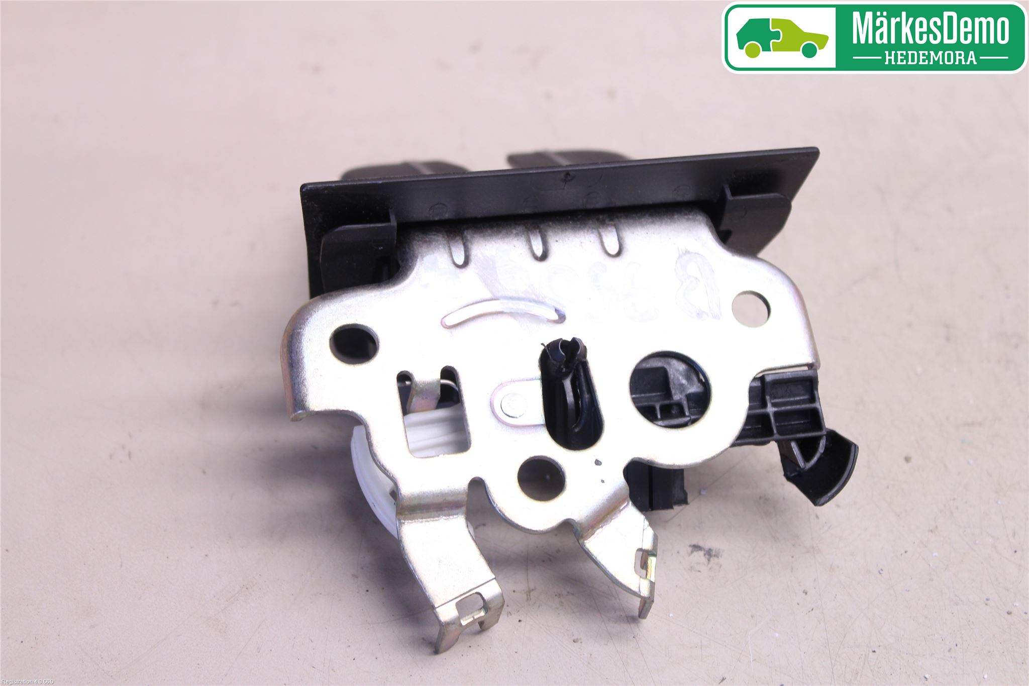 Audi A3/S3 8V 13-20 Låskista Baklucka