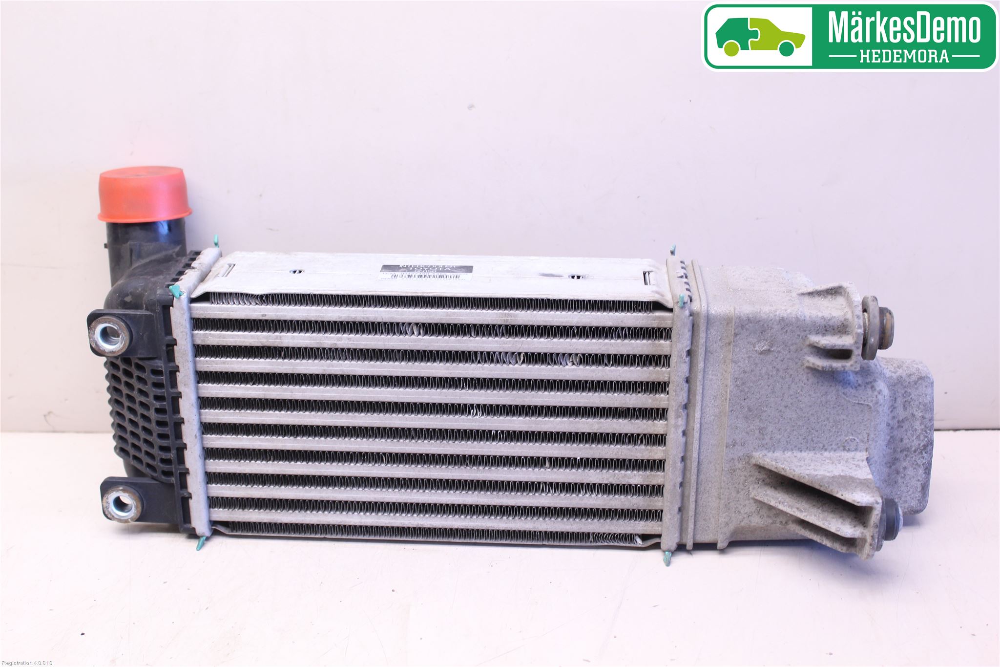 Toyota AURIS 10-12 Laddluft-Intercooler Kyl