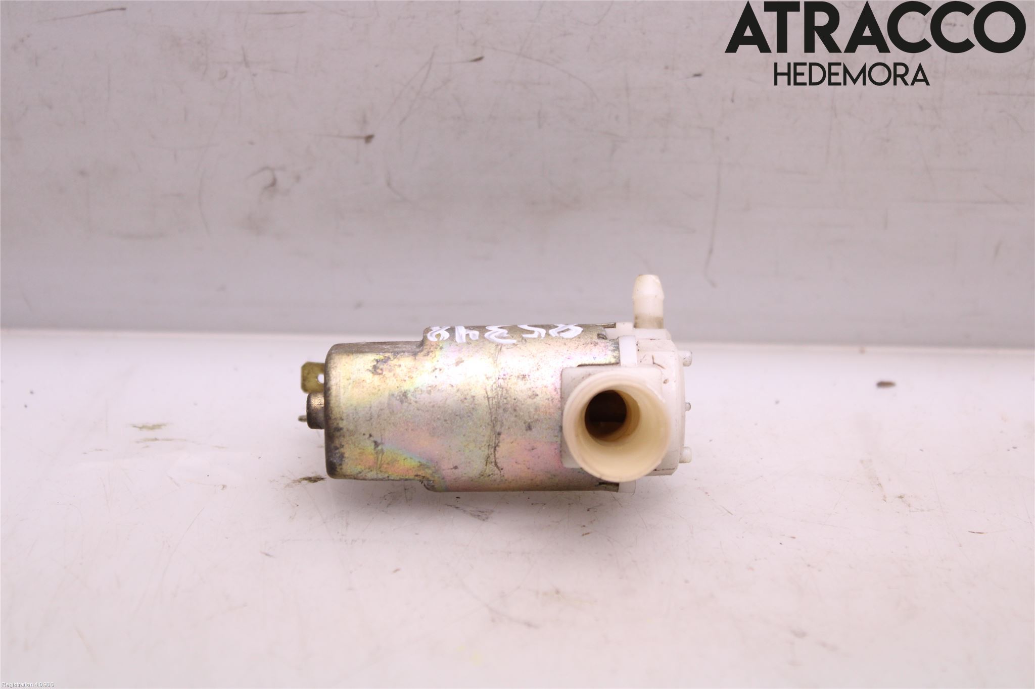 Ford FIESTA     76-83 Spolarpump Baklucka